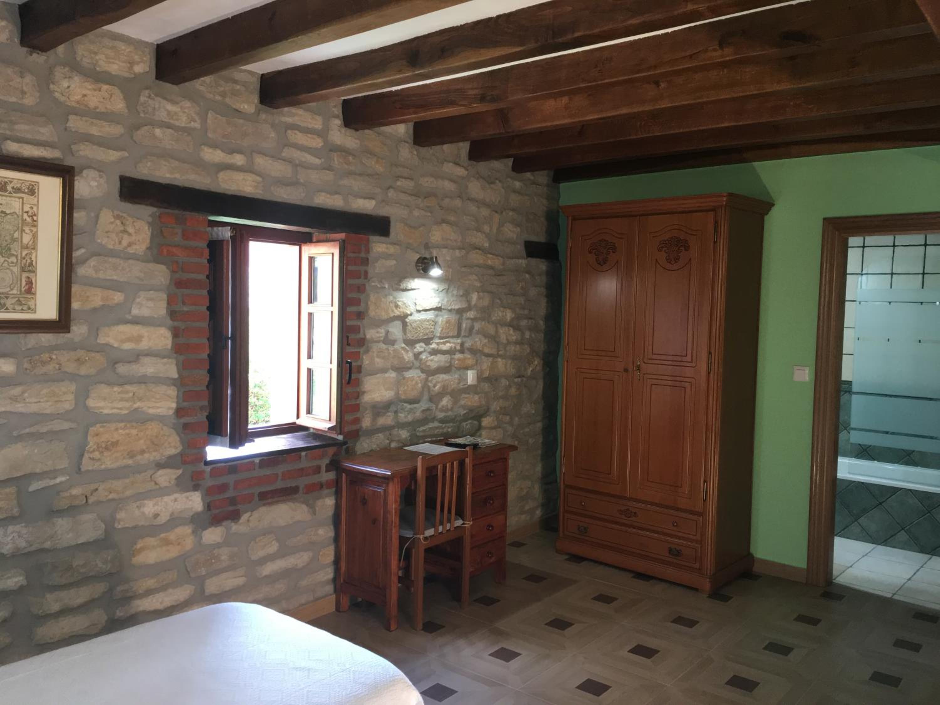 Standard Twin Room with Garden View photo 2