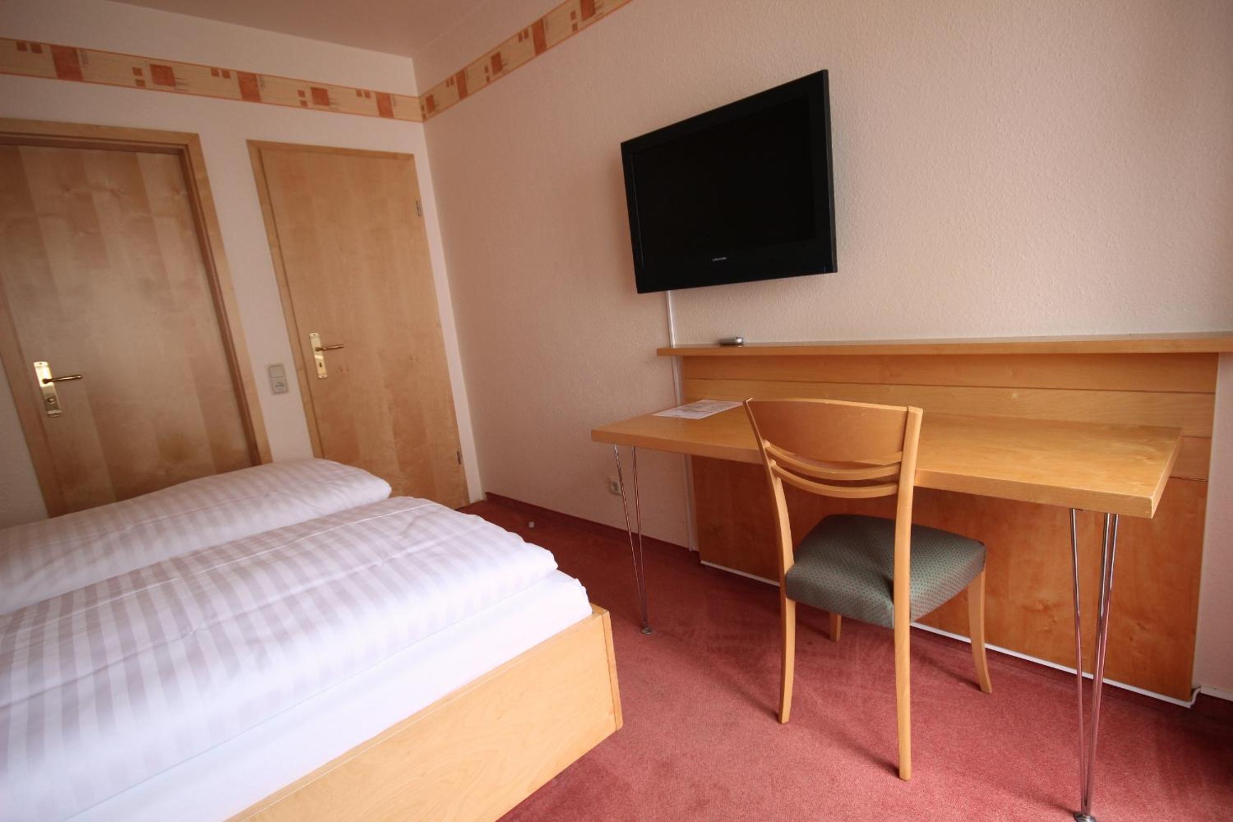 Double Room - Photo 4