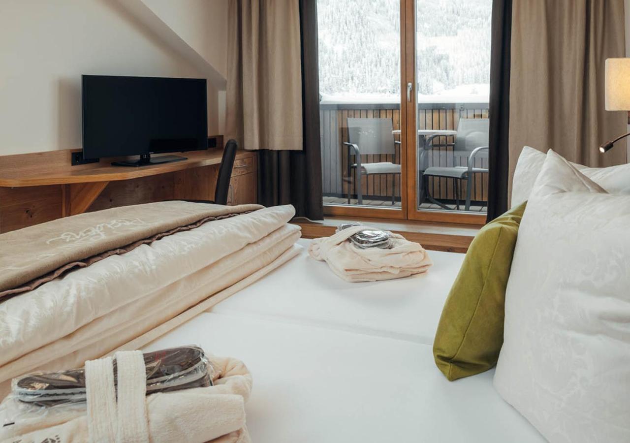 Double Room with Balcony photo 2