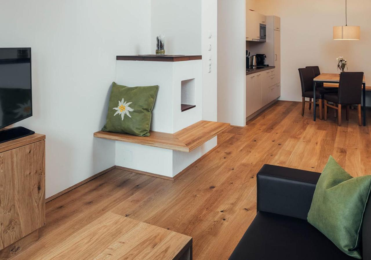 Apartment with Terrace photo 3