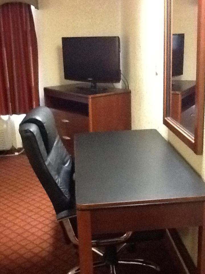 King Room Non-Smoking - Photo 13