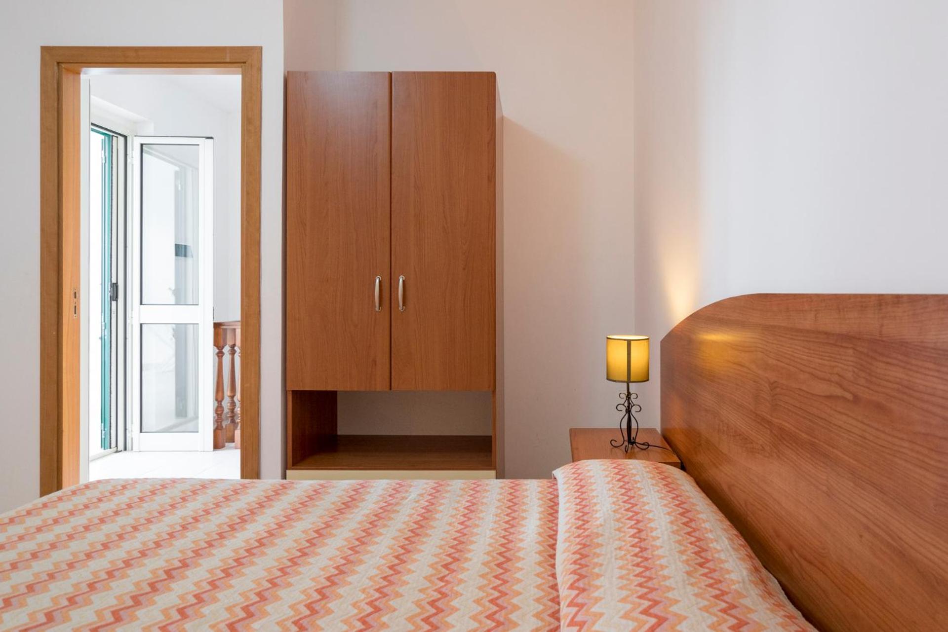 One-Bedroom Apartment with Terrace (4 Adults) photo 2