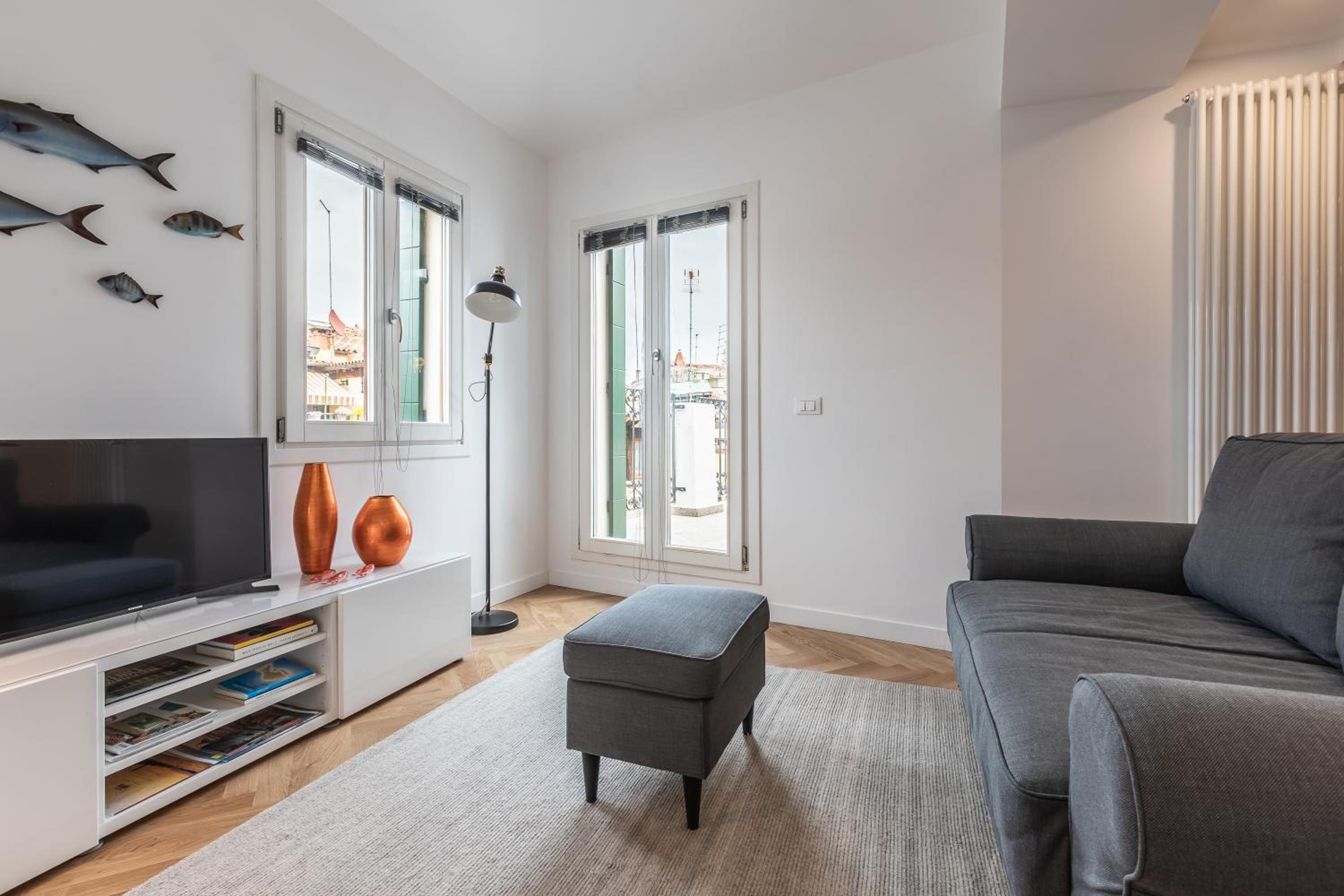 Apartment with Terrace photo 2
