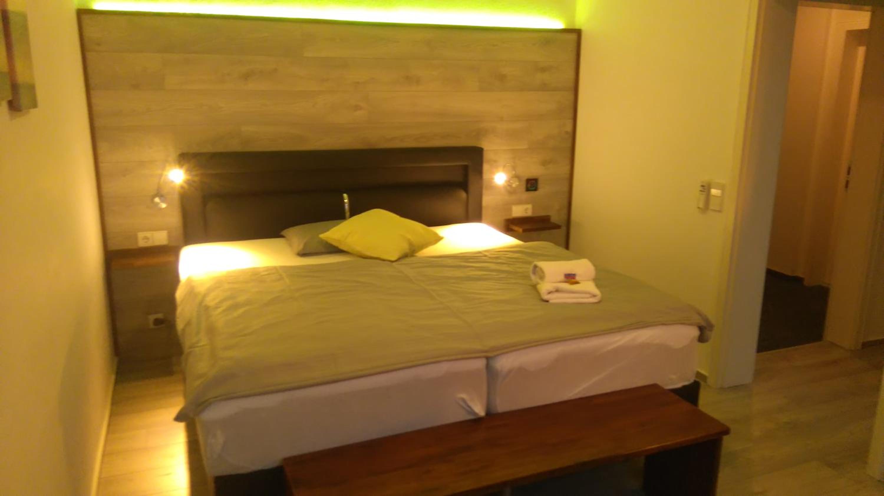 Standard Double or Twin Room photo 2