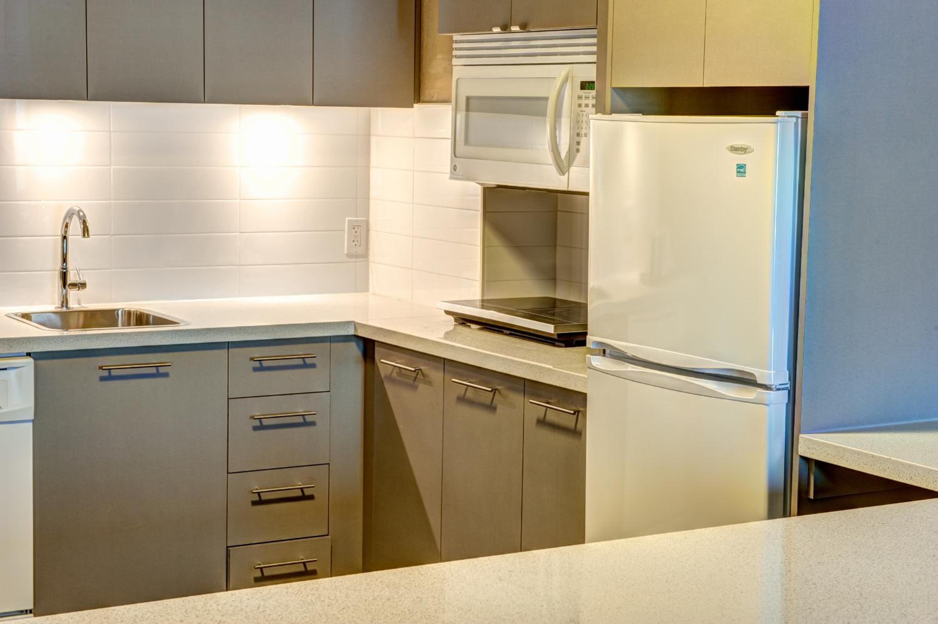 Extended Stay King Suite - Photo 8
