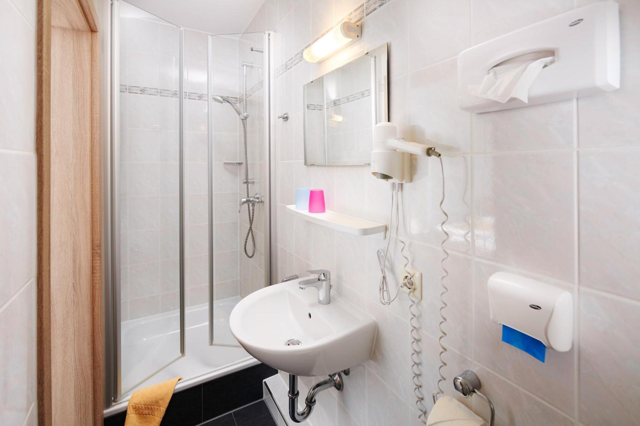 Double Room - Photo 2