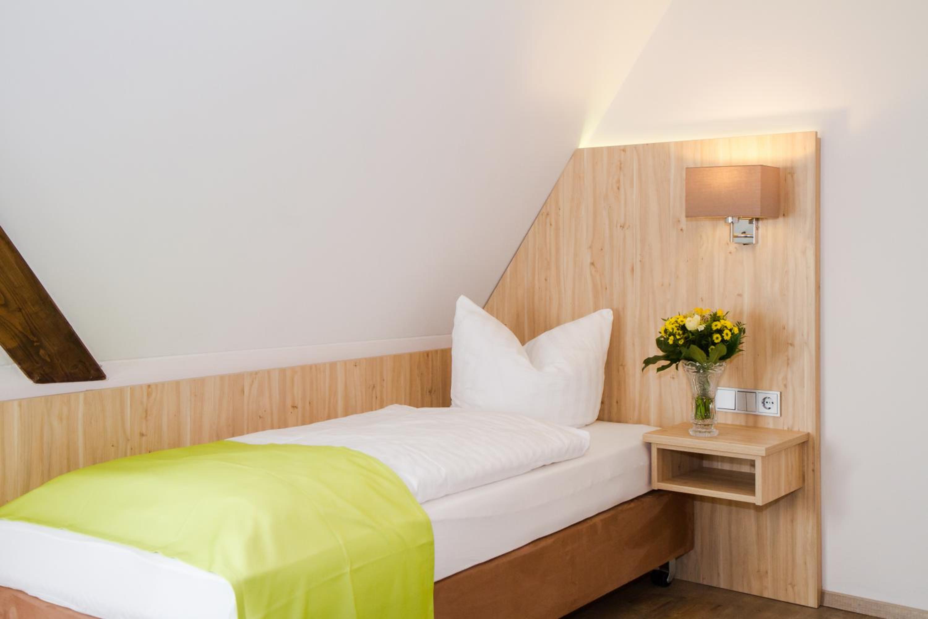 Single Room photo 1