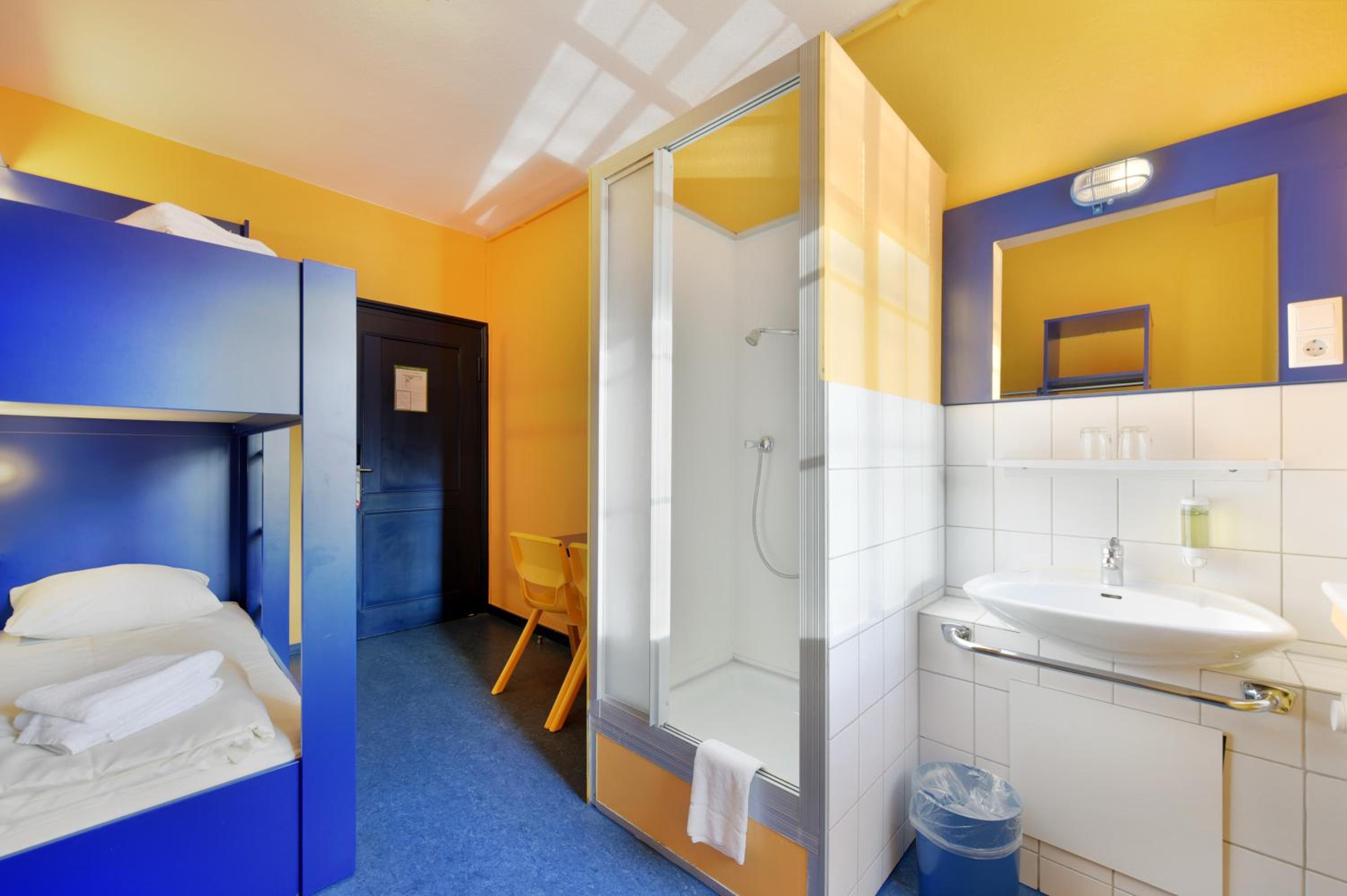 Double or Twin Room with Shower