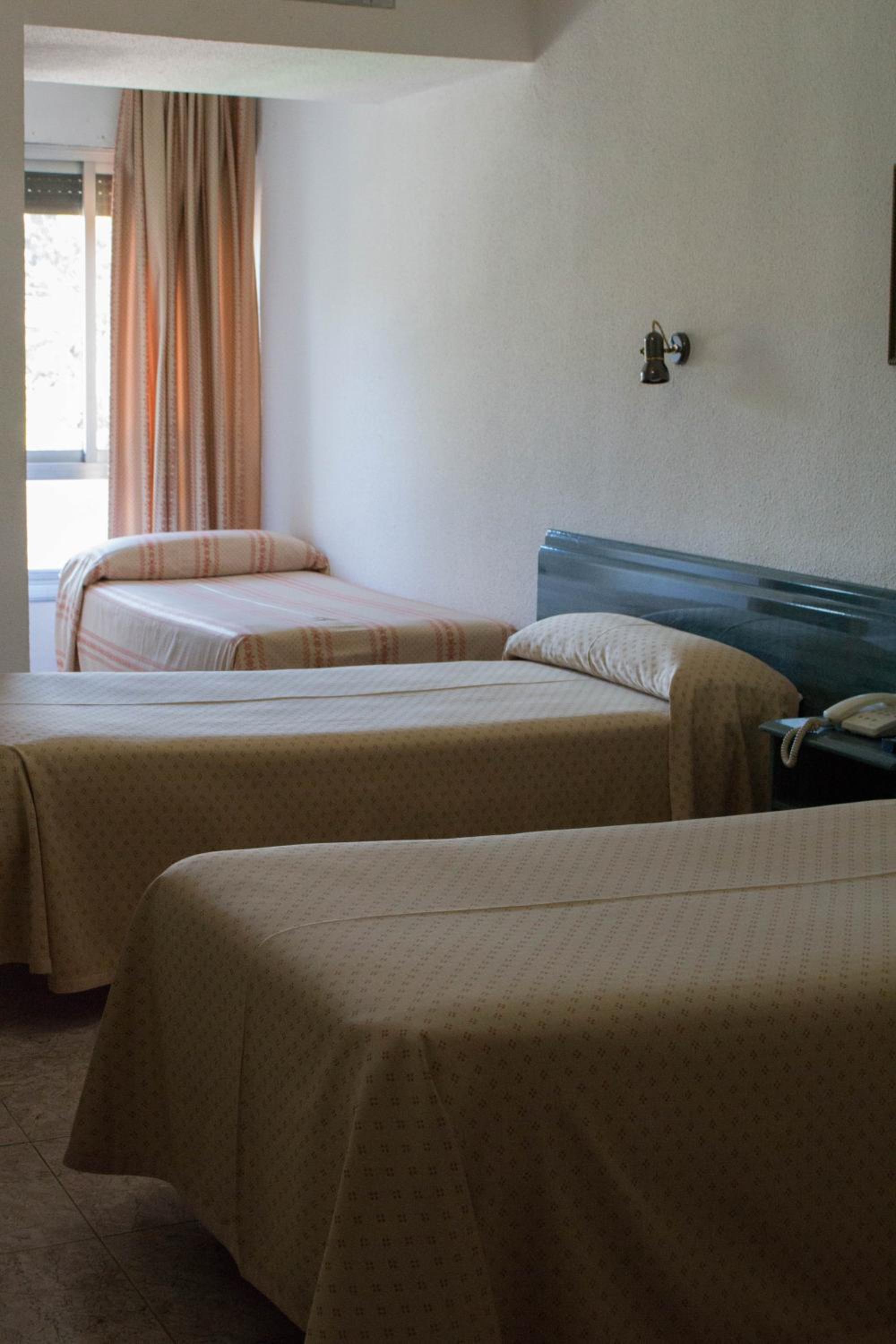 Habitación Doble con Cama Supletoria