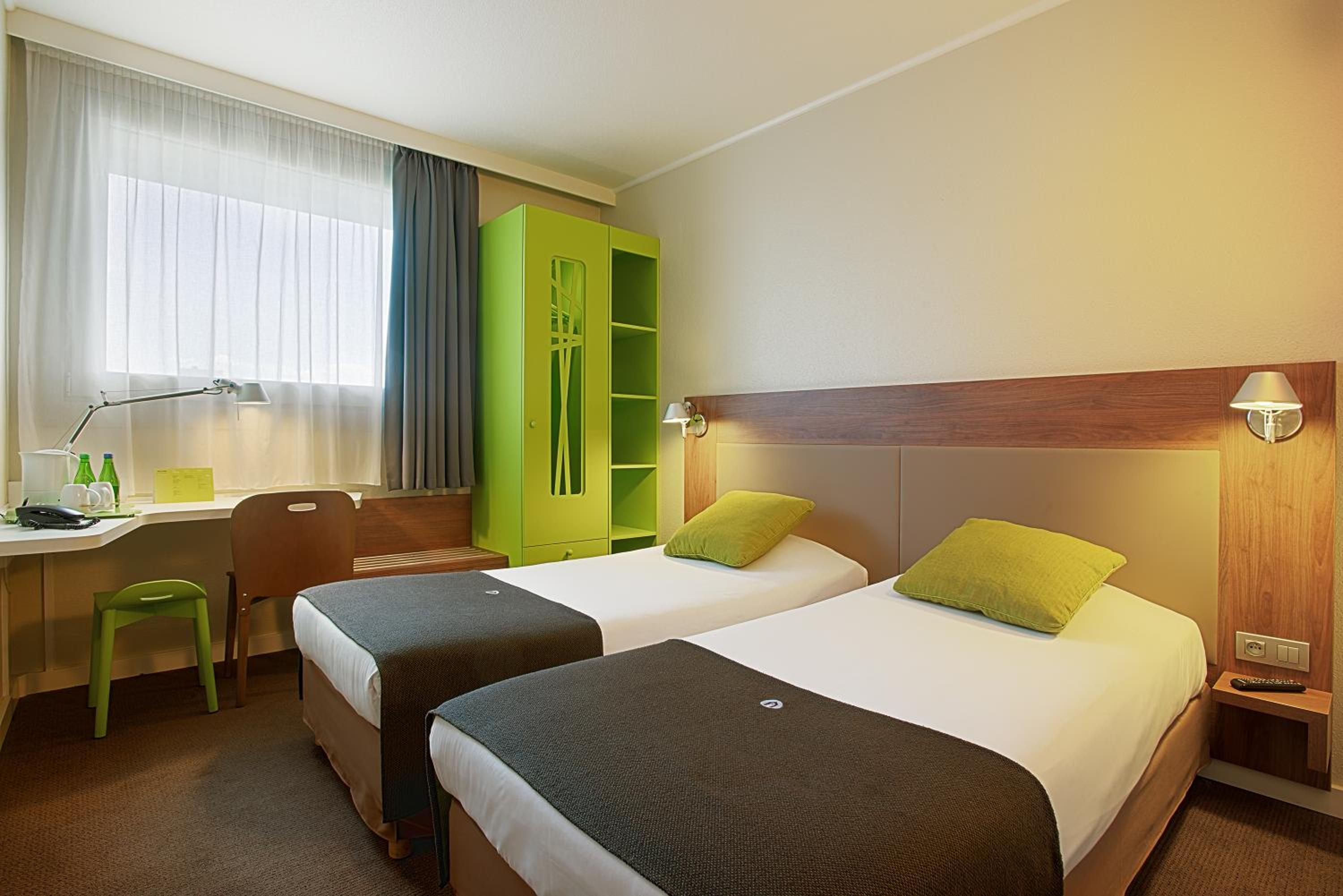 Twin Room - Photo 2