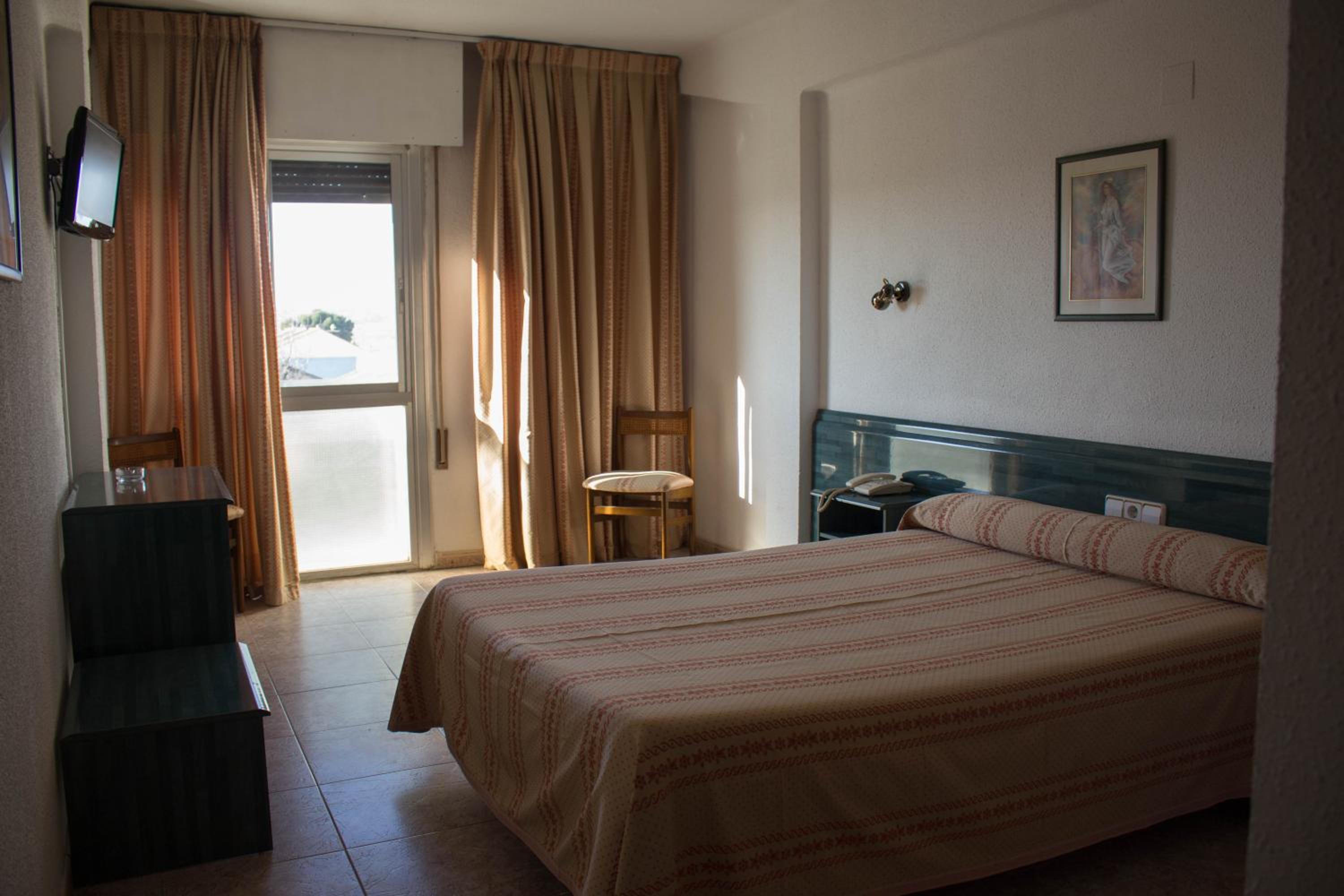 Habitación Doble con Baño Privado