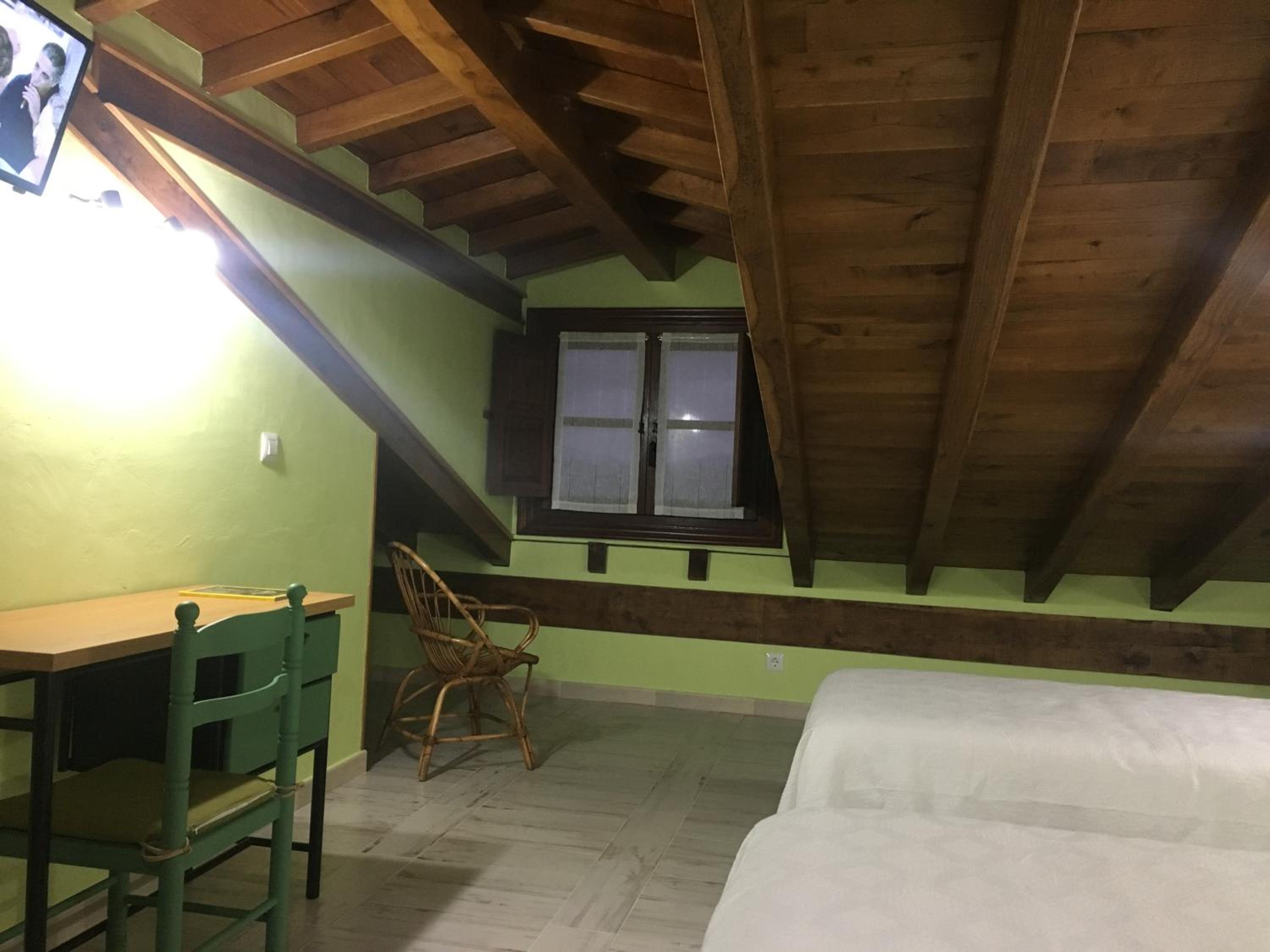 Twin Room with Mountain View photo 3