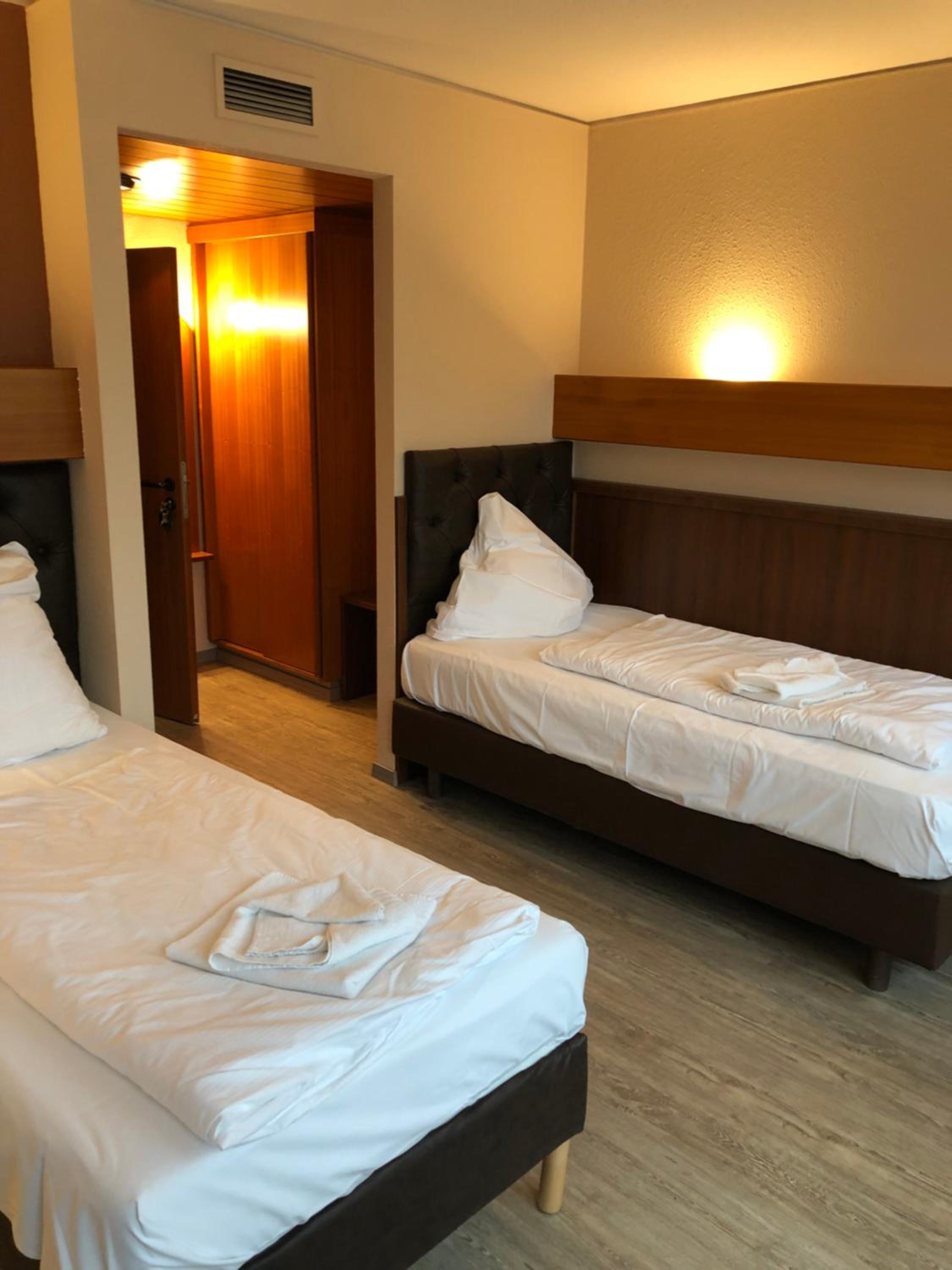 Standard Triple Room - Photo 3
