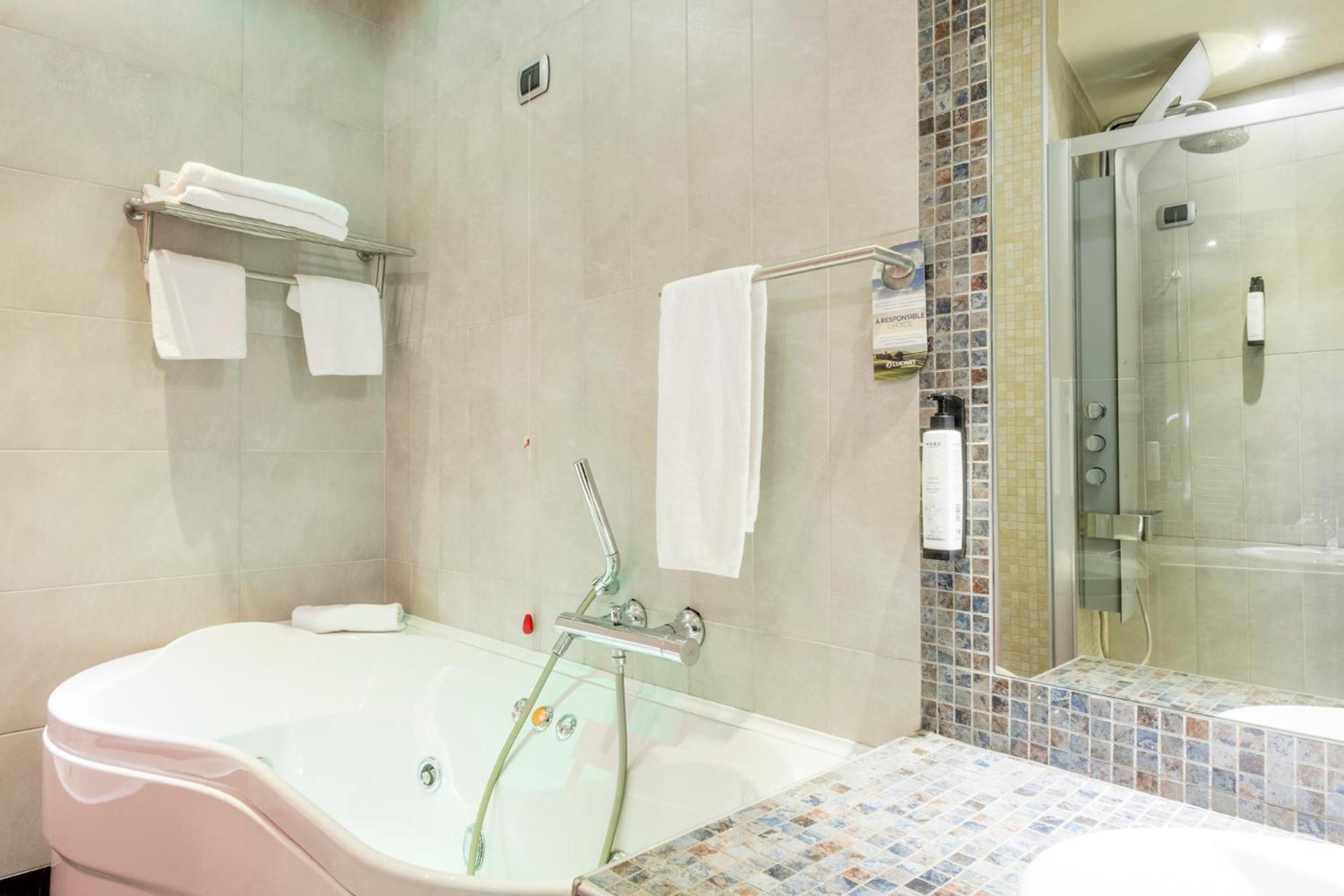 Superior Double Room with Bath