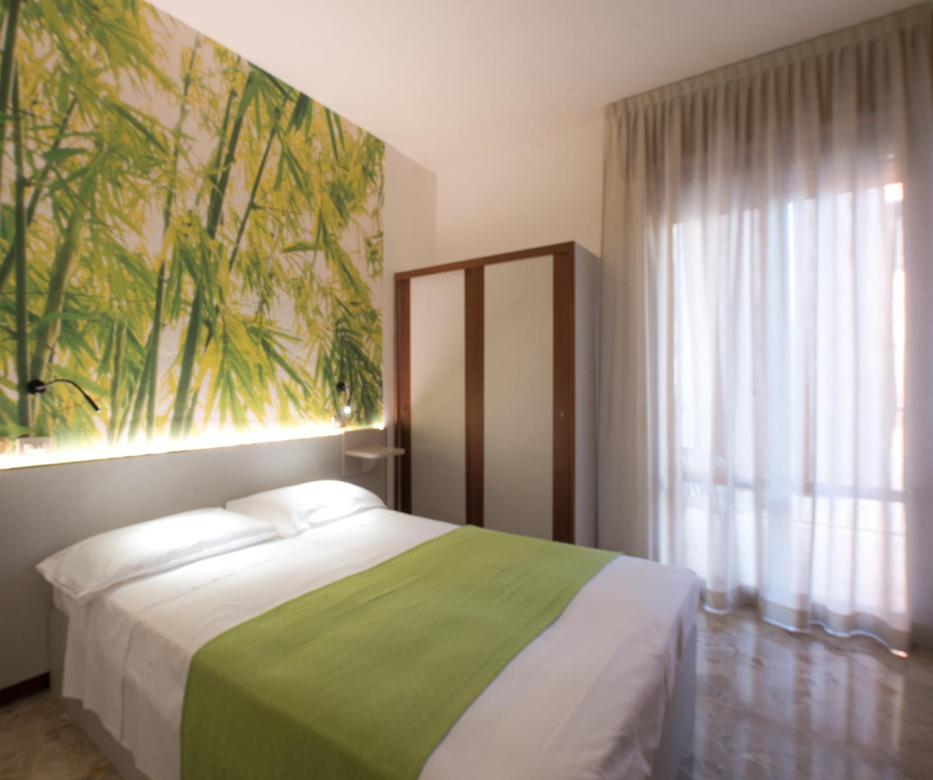 Double or Twin Room - Photo 2
