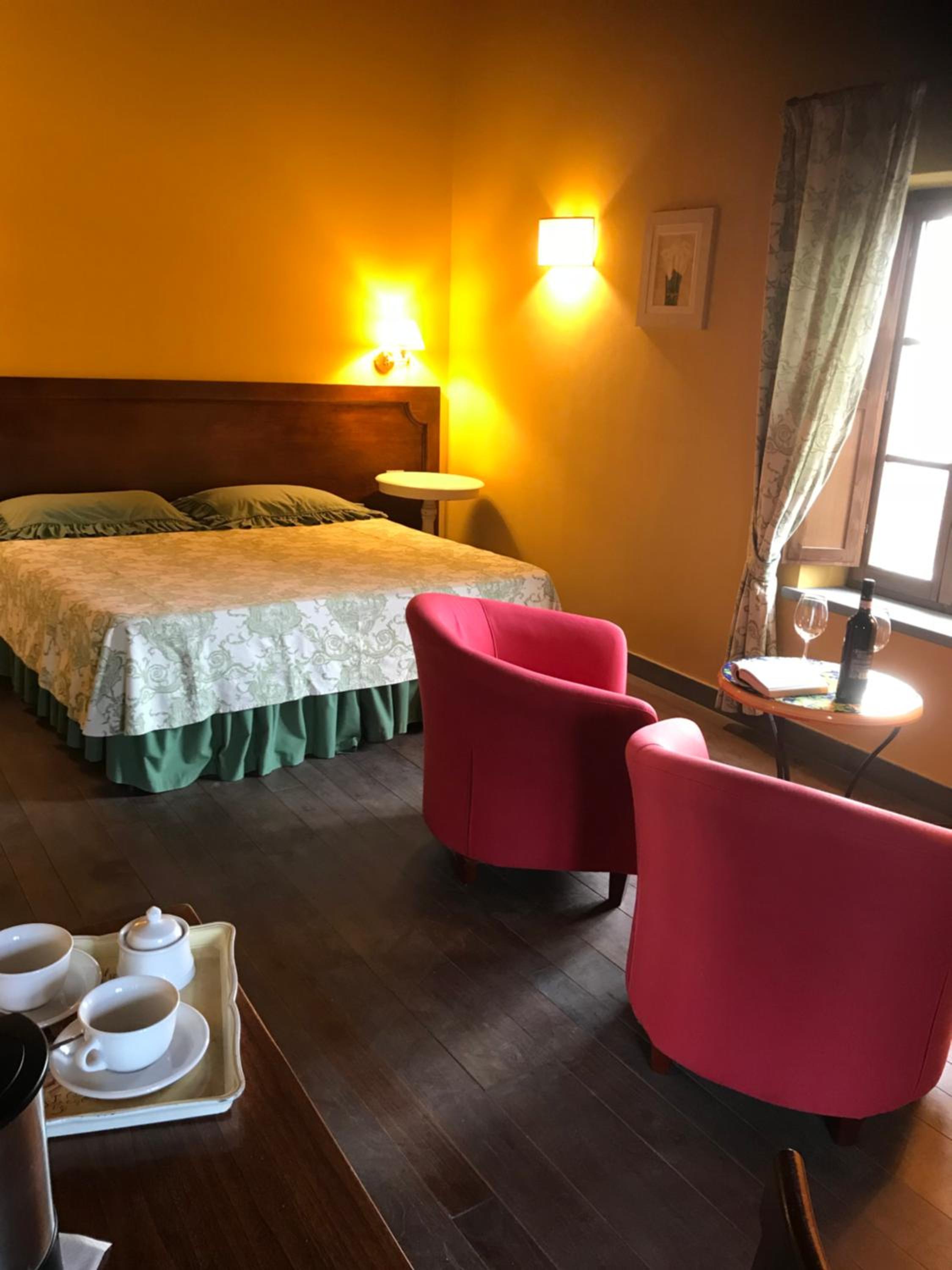 Queen Room with Garden View