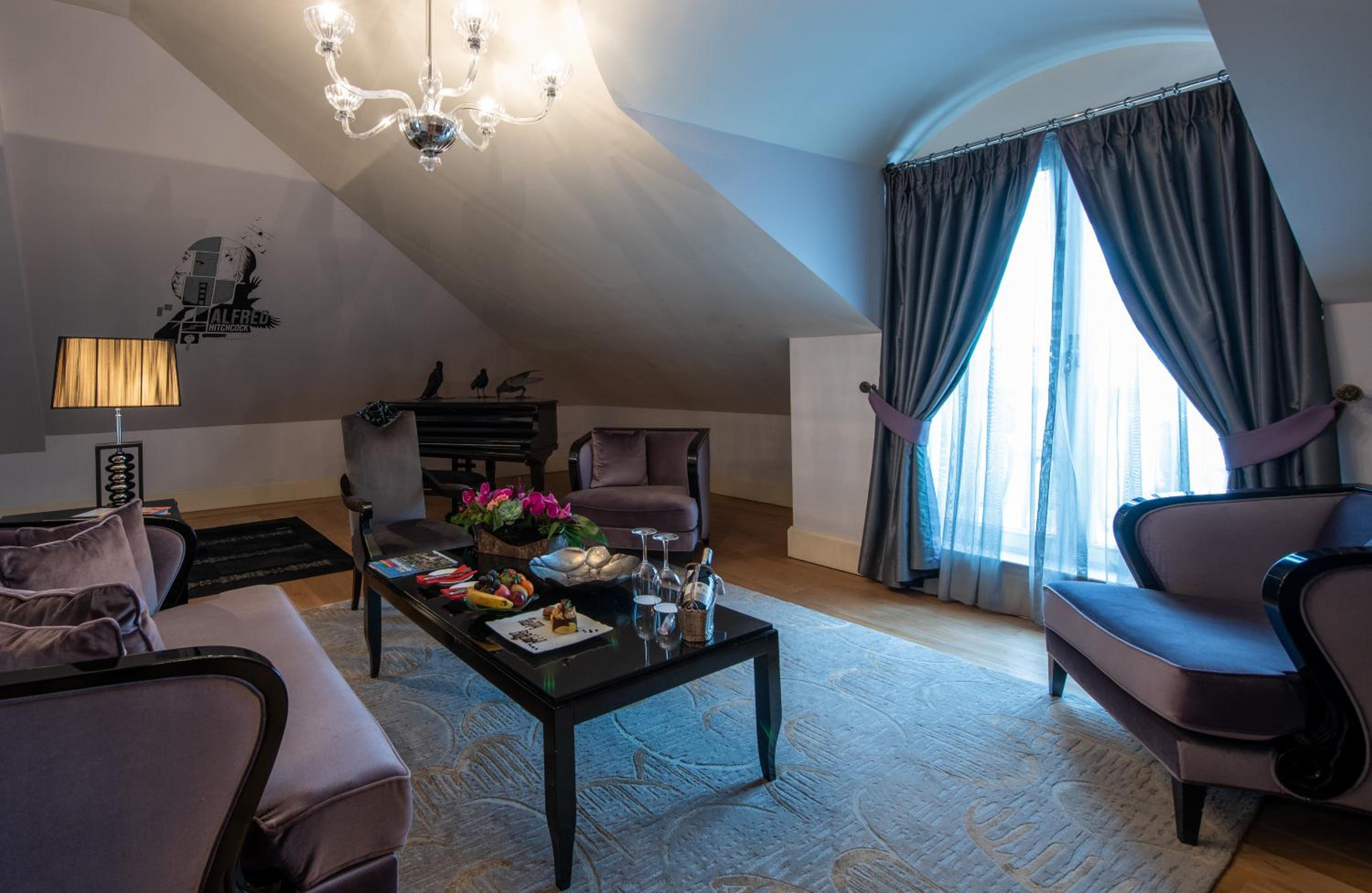 Alfred Hitchcock Suite photo 3