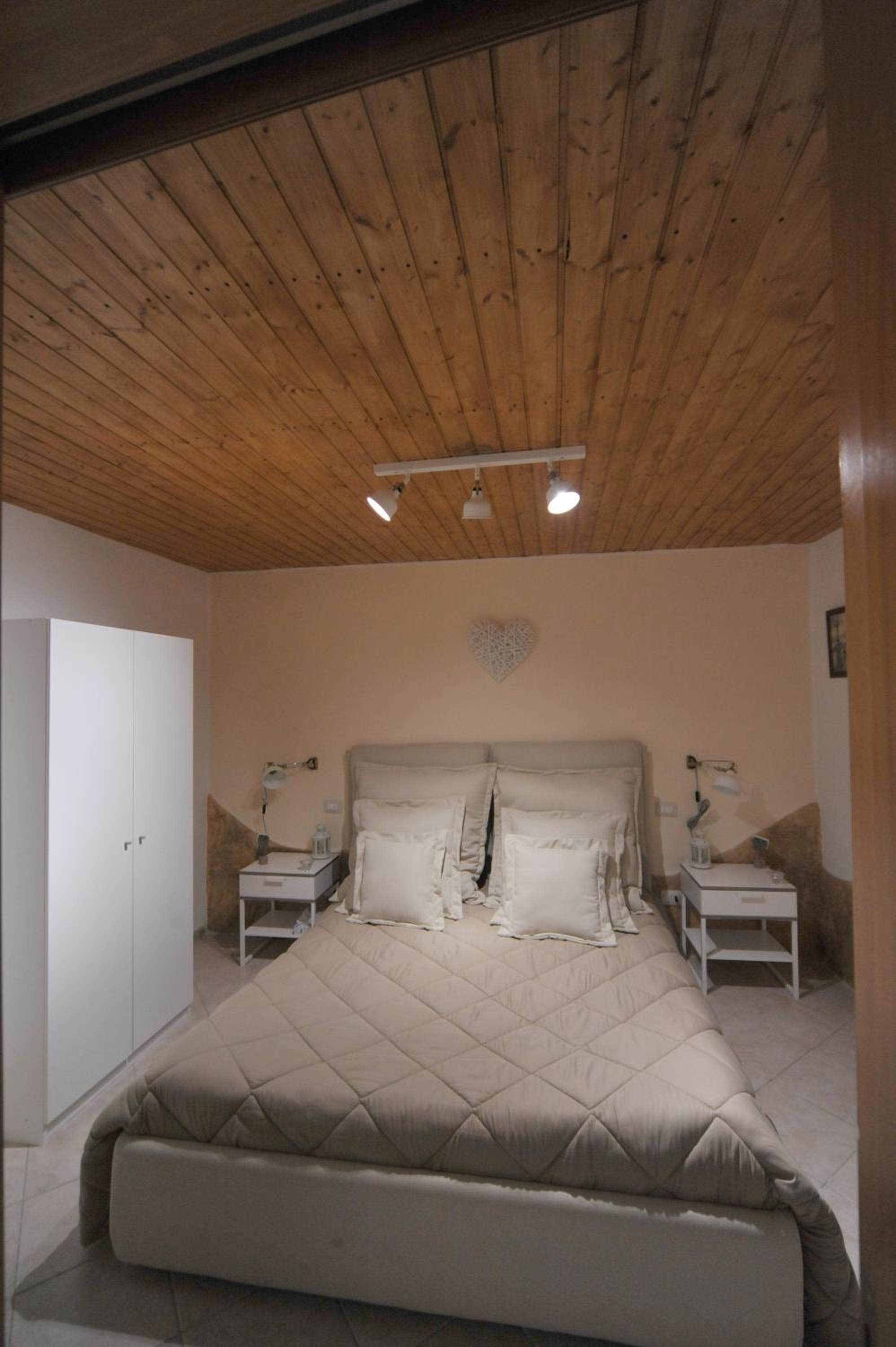 Deluxe Family Room - Photo 13