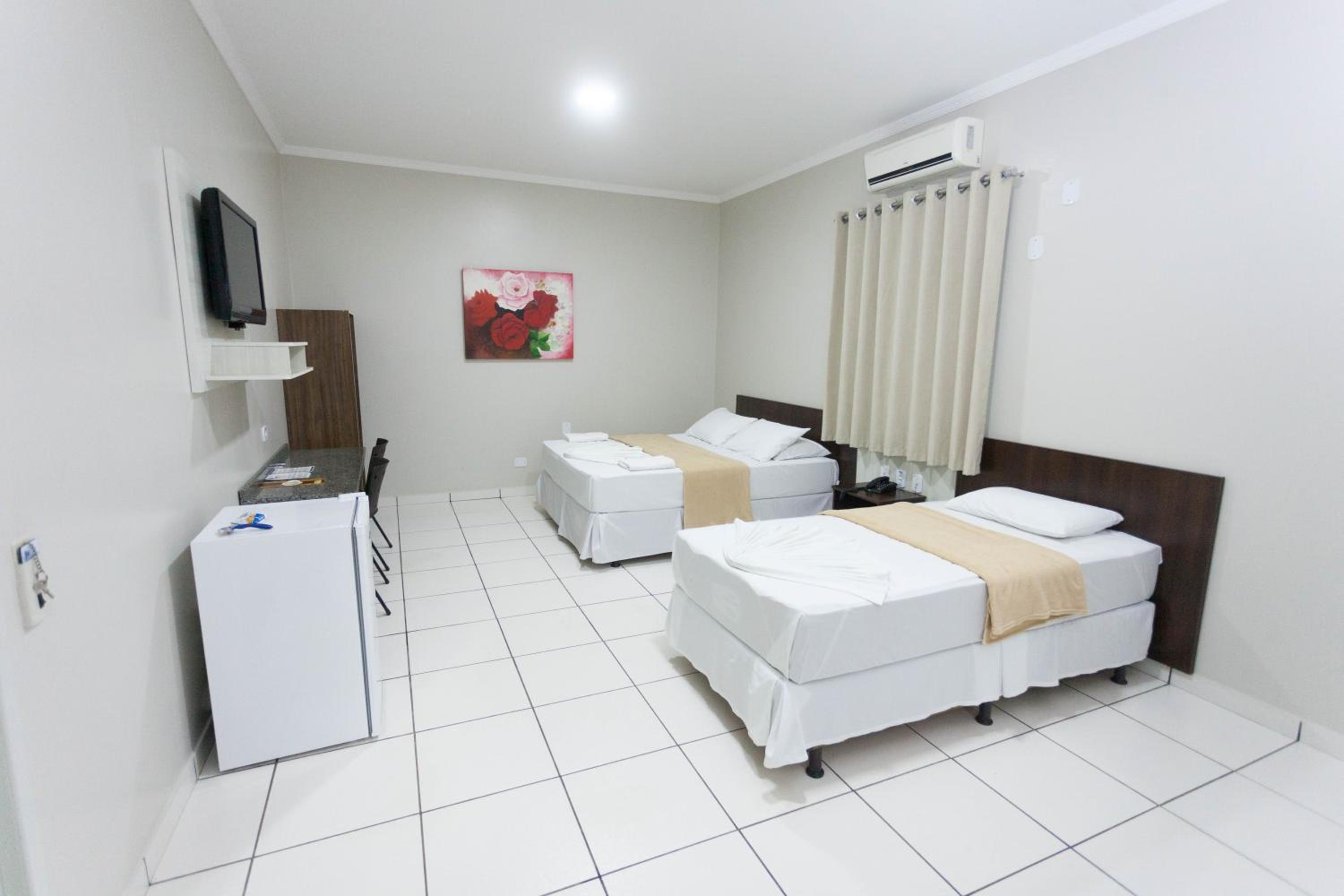 Double Room - Photo 6