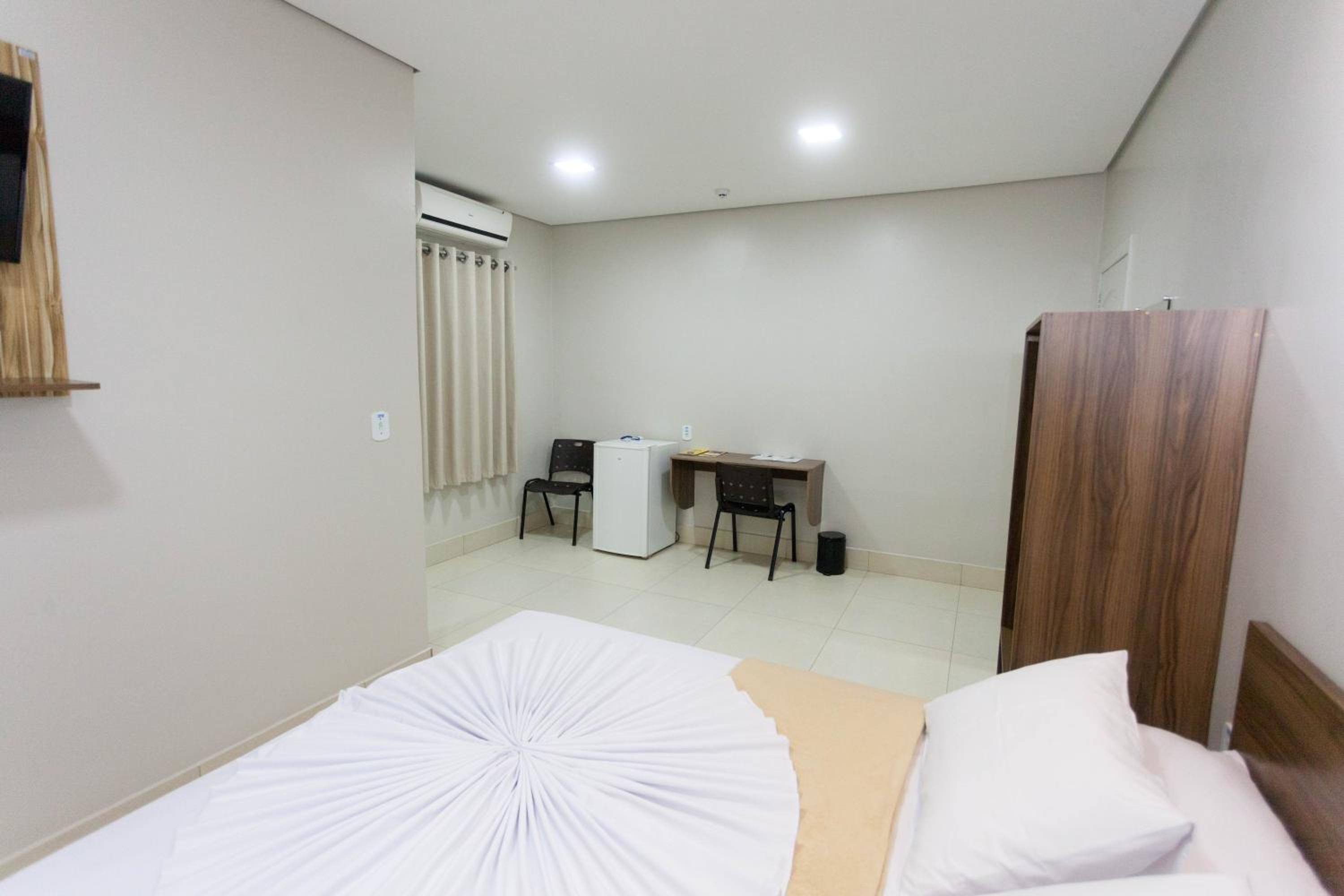 Double Room - Photo 8