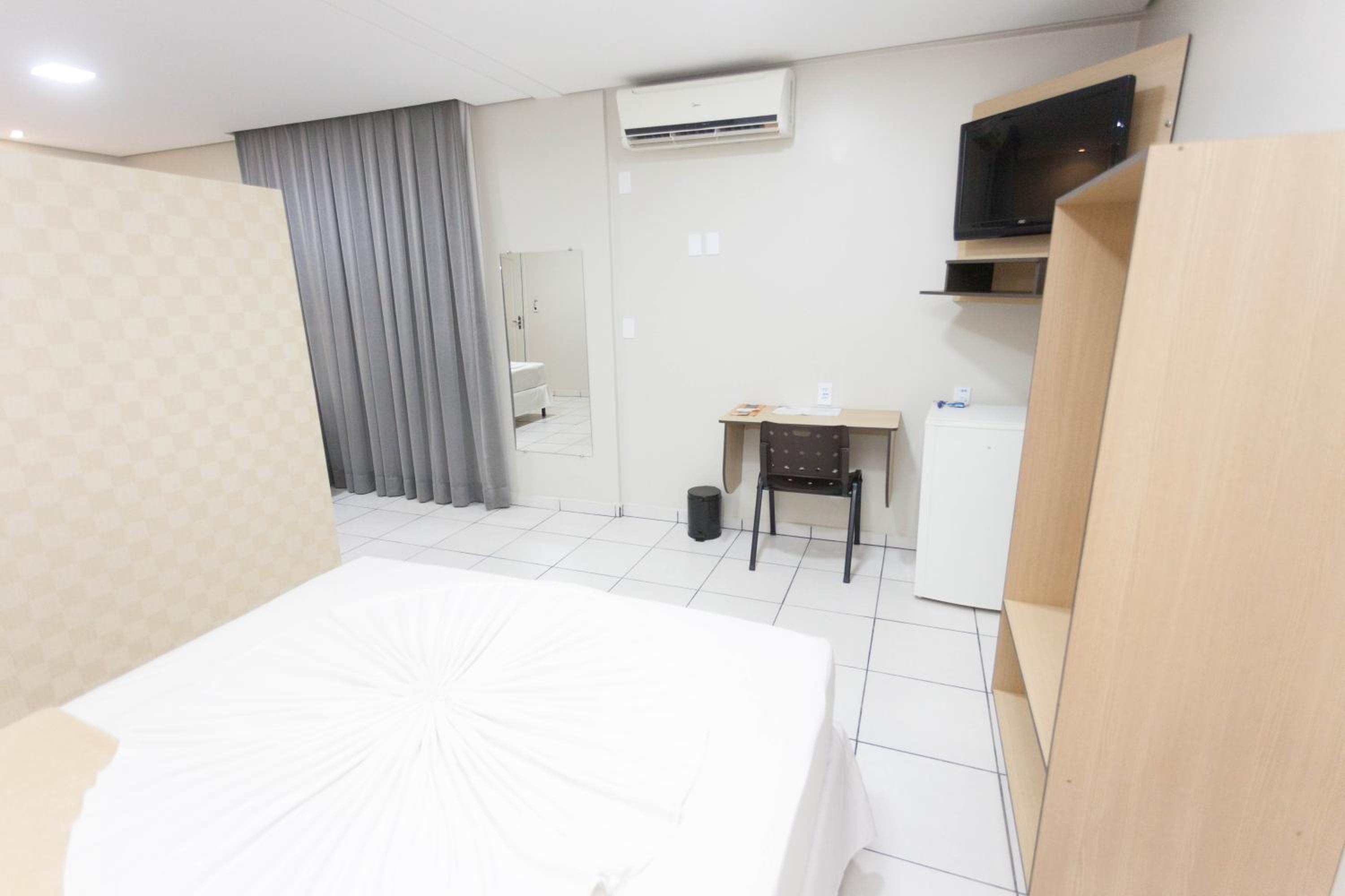 Double Room - Photo 13