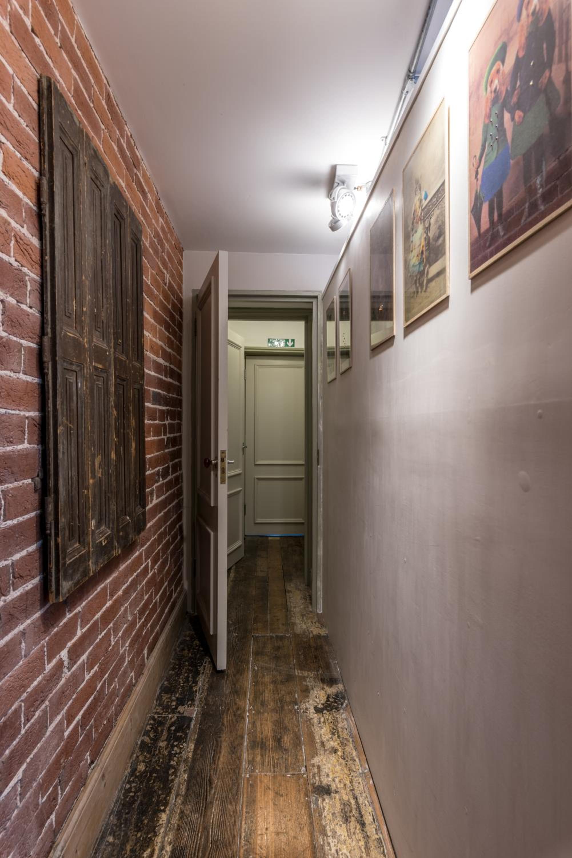 Apartment - Split Level photo 3
