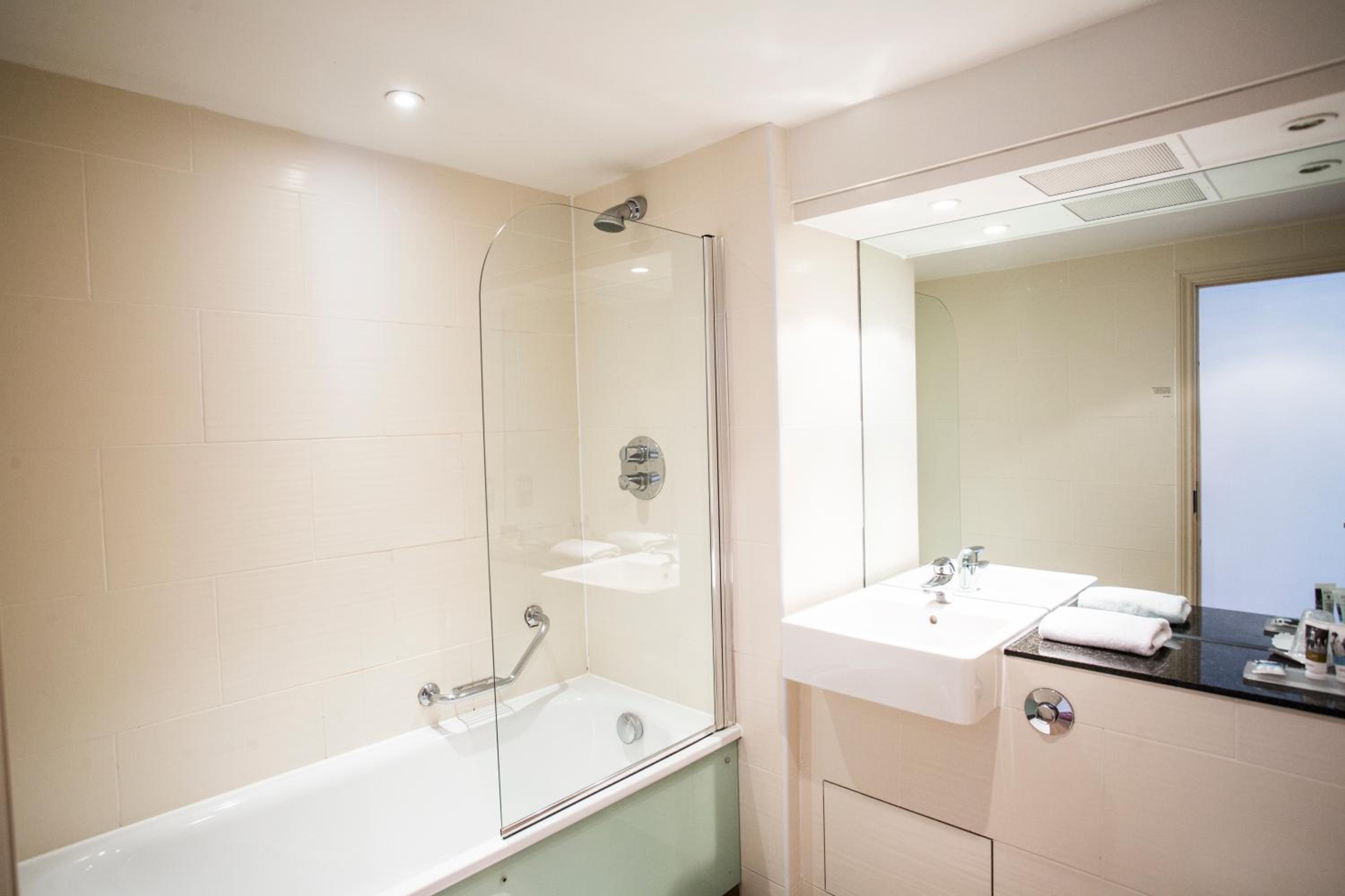 Superior Twin Room photo 3