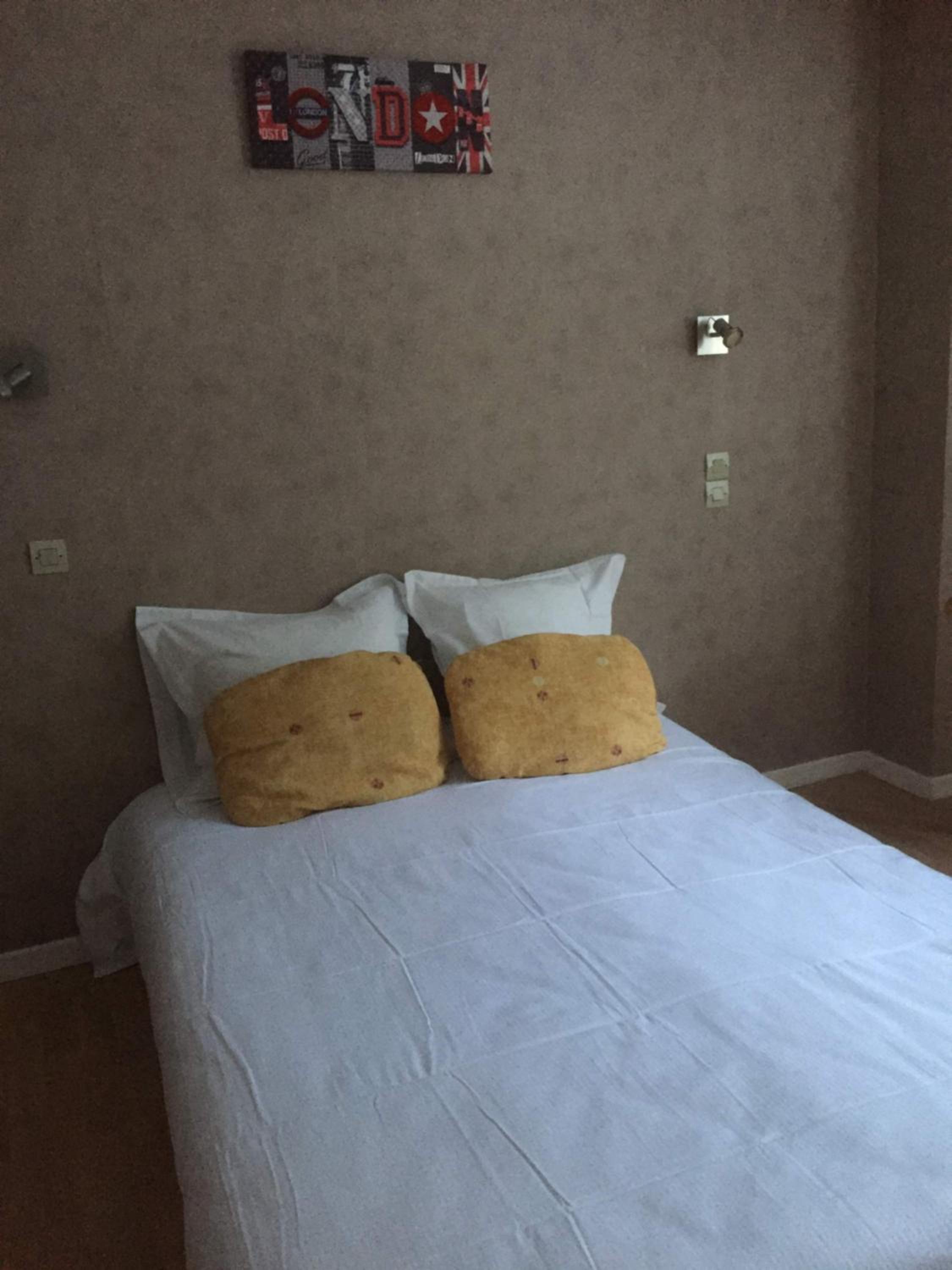 Quadruple Room (2 Adults + 2 Children) photo 3