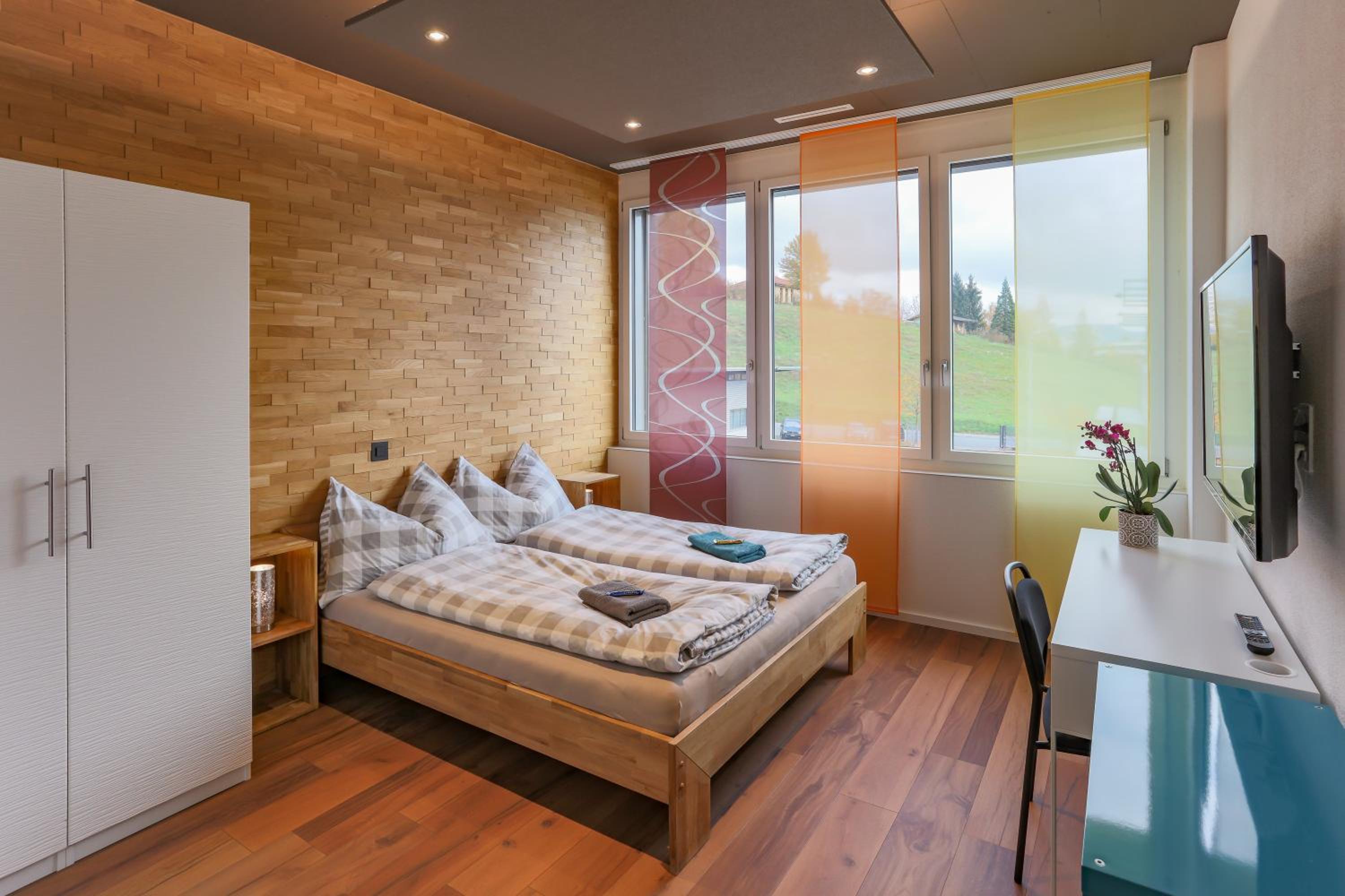 Double Room with Private Bathroom - Photo 1