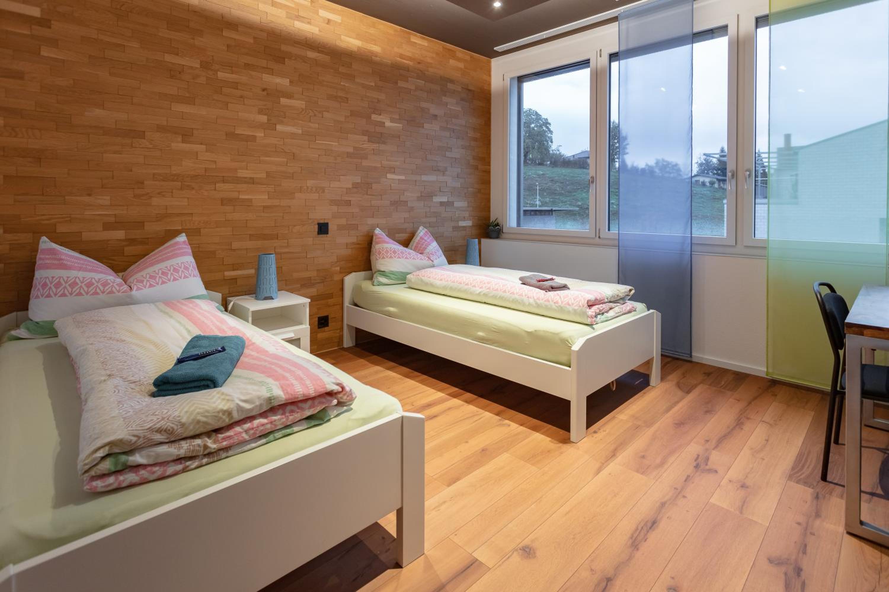 Twin Room with Bathroom - Photo 6