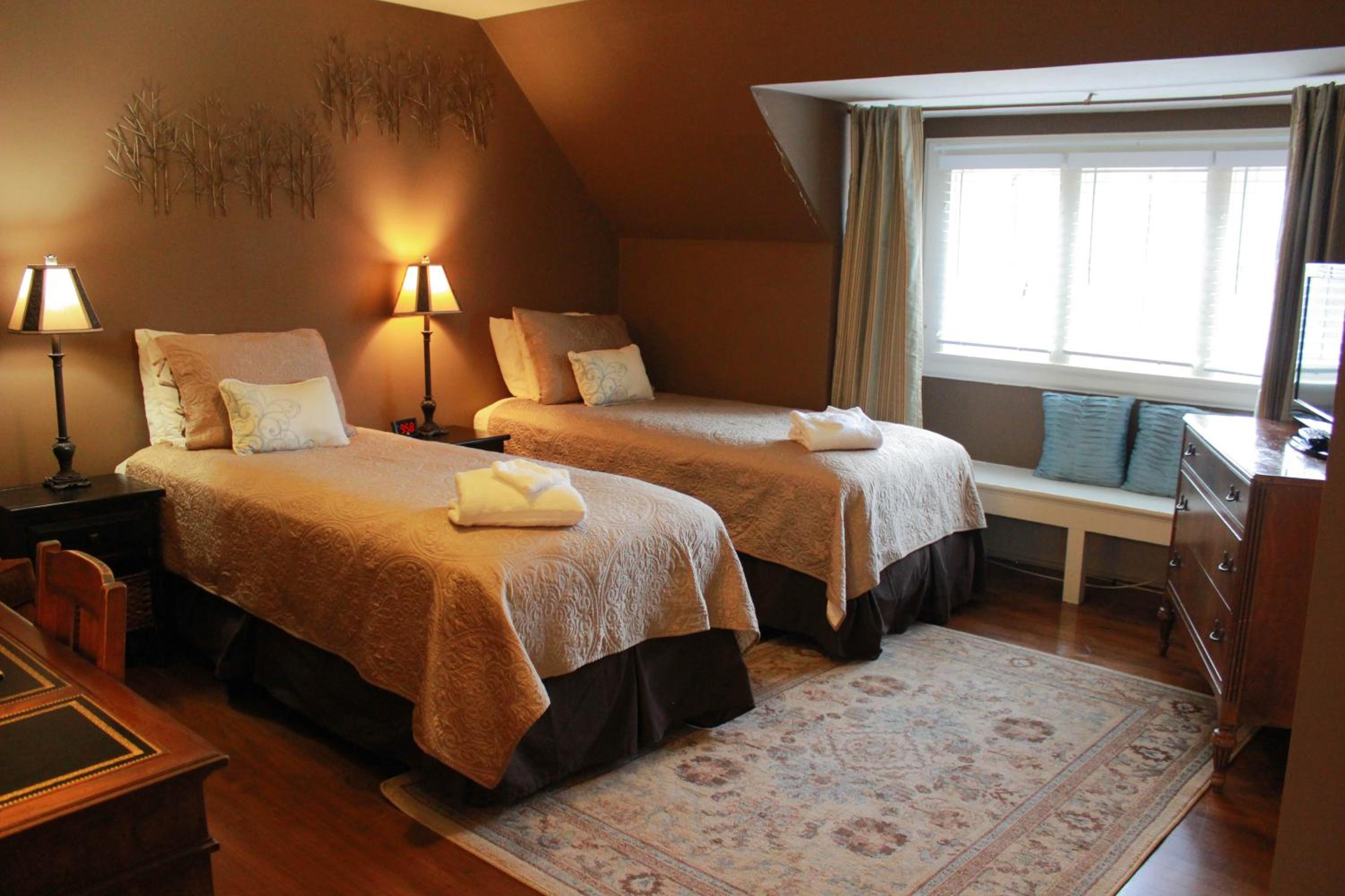 Twin Room (Knight's Quarters) photo 3