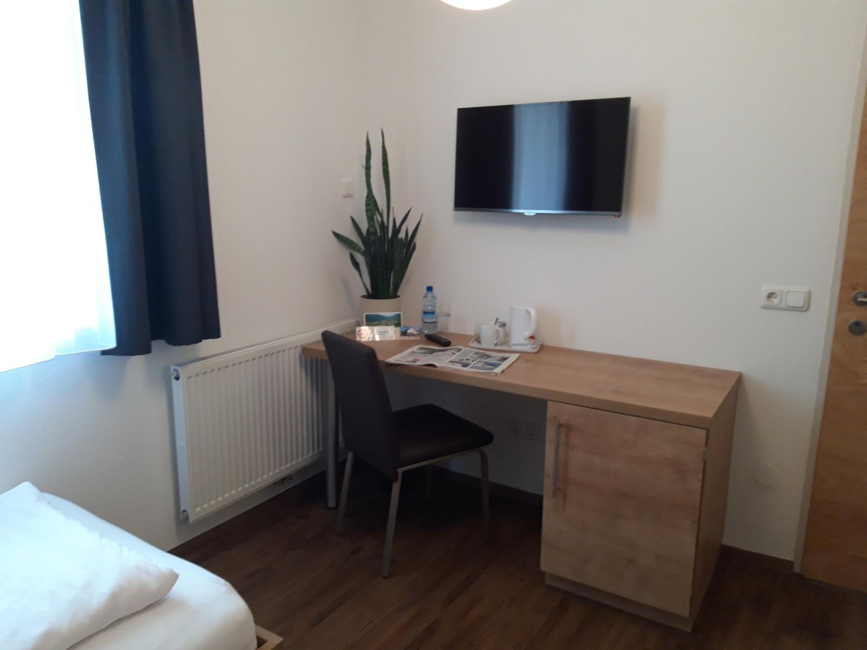 Single Room photo 3