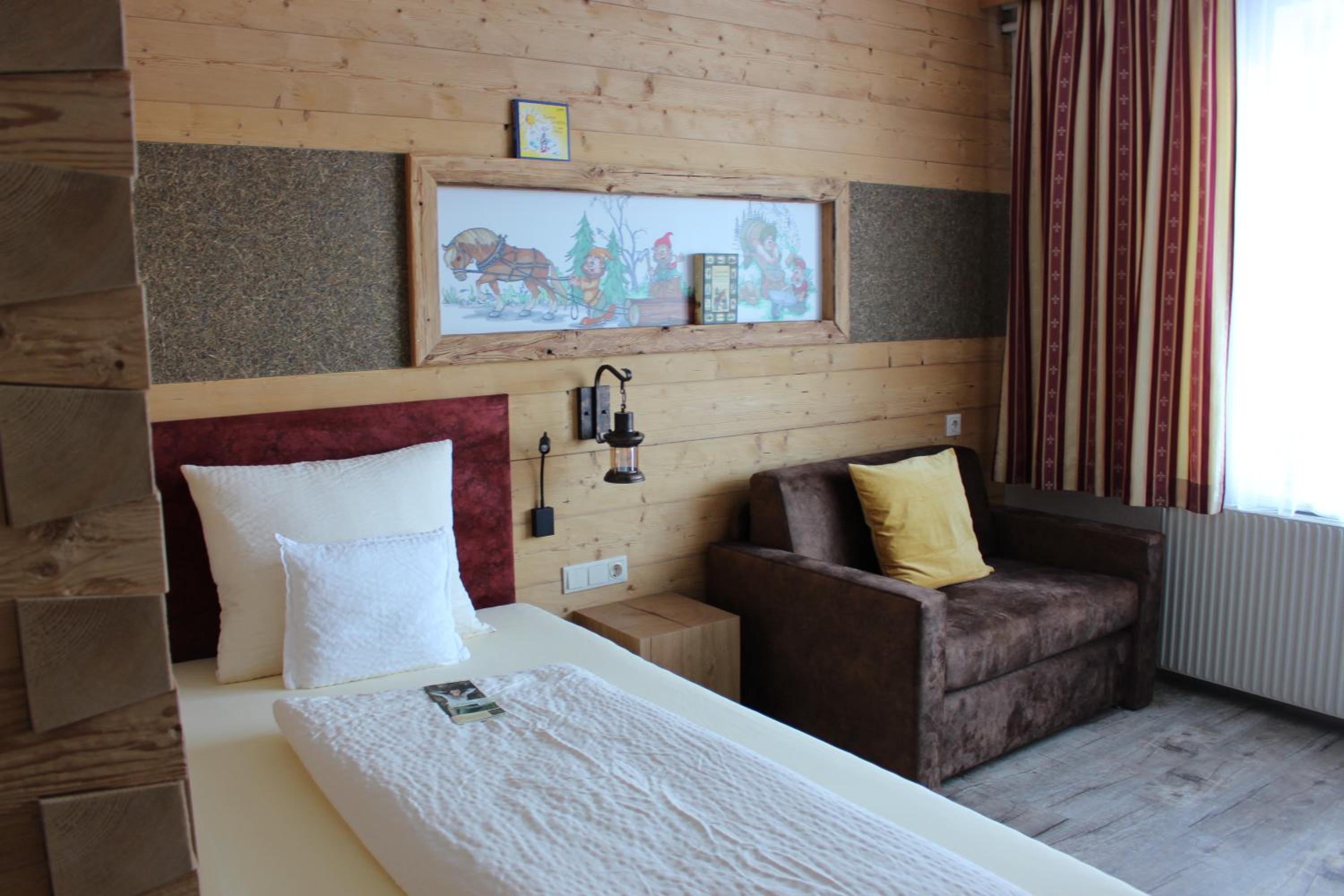 Single Room photo 2