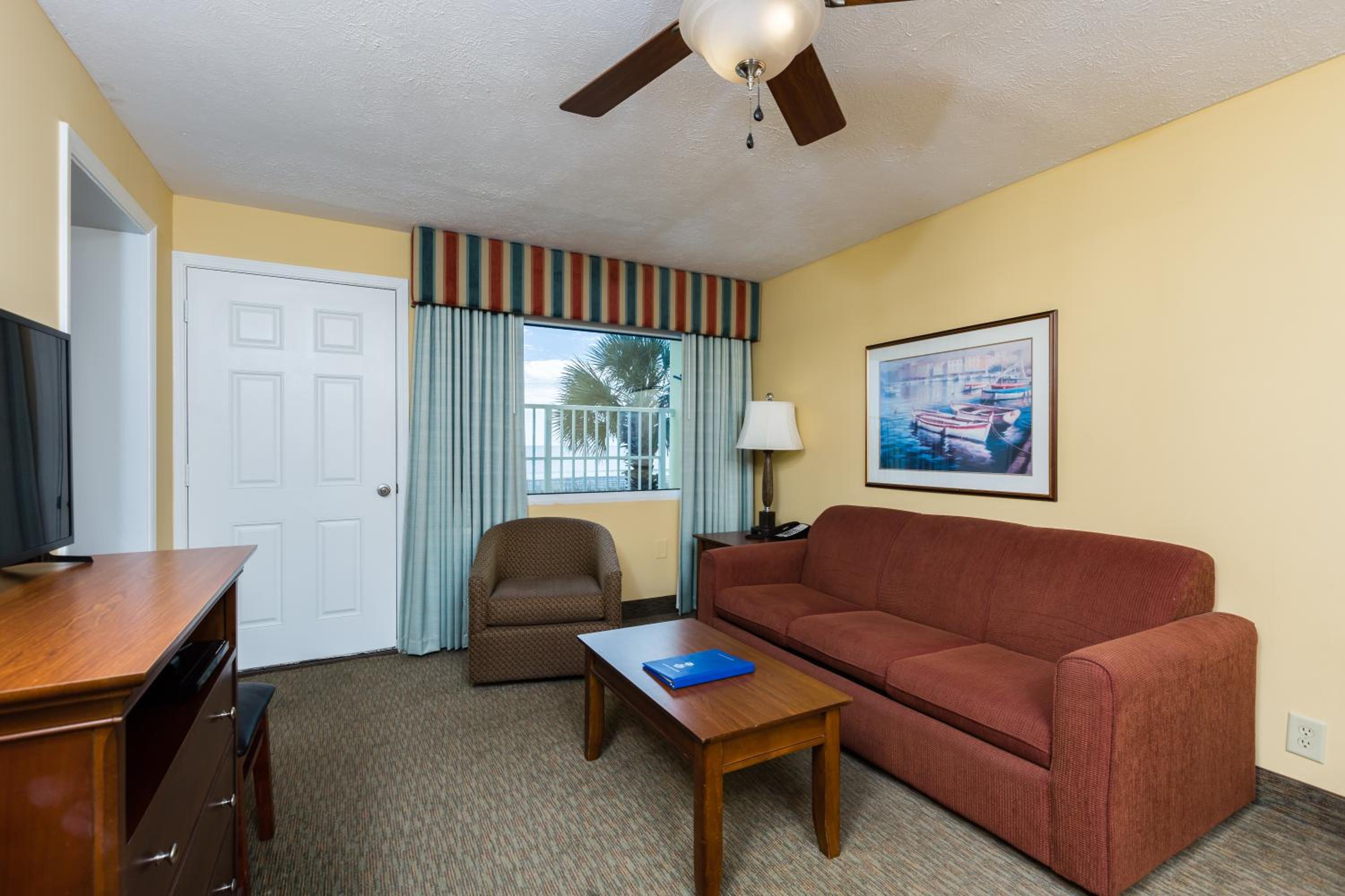 One-Bedroom Suite - Ocean Front