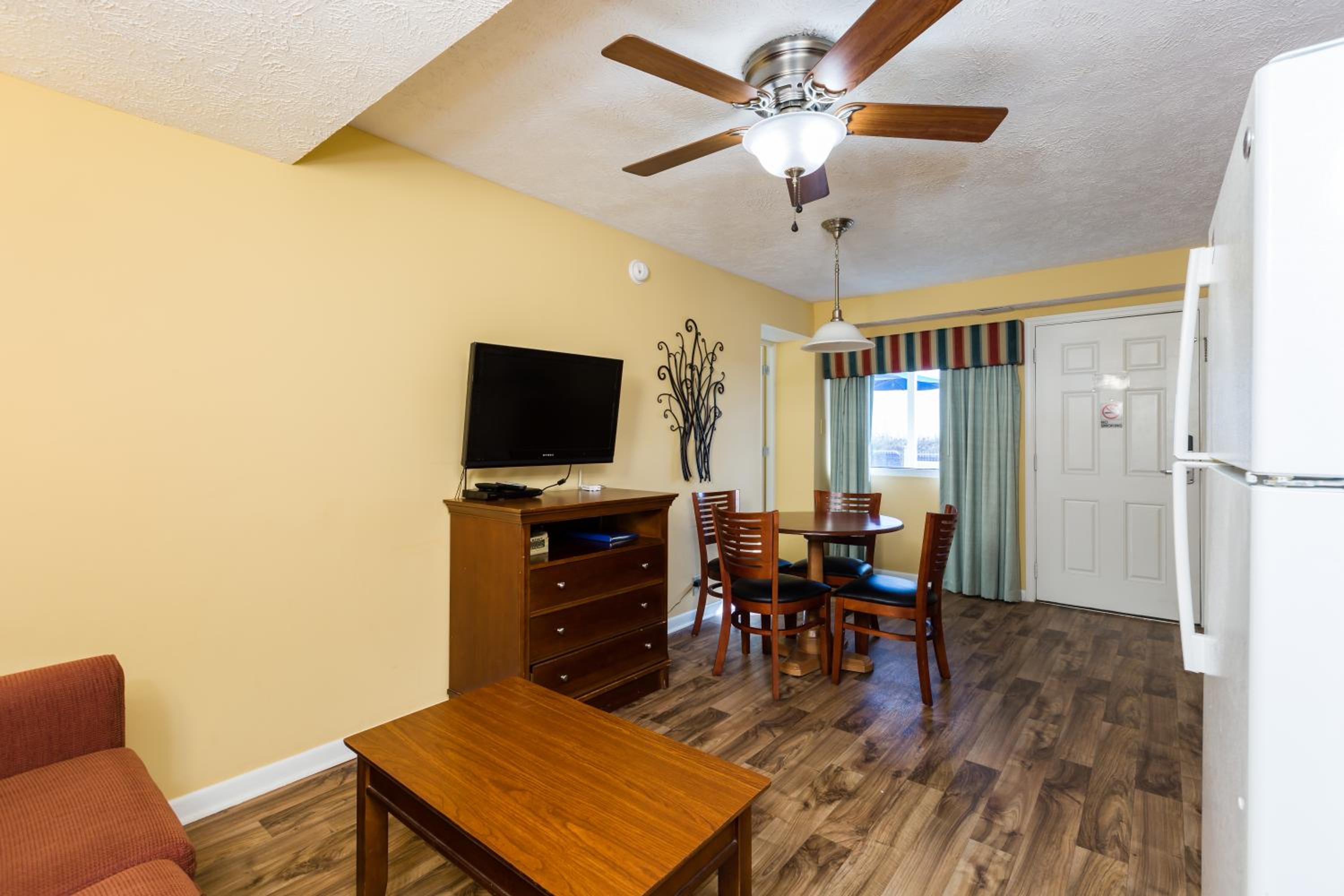 Two-Bedroom Suite - Ocean Front