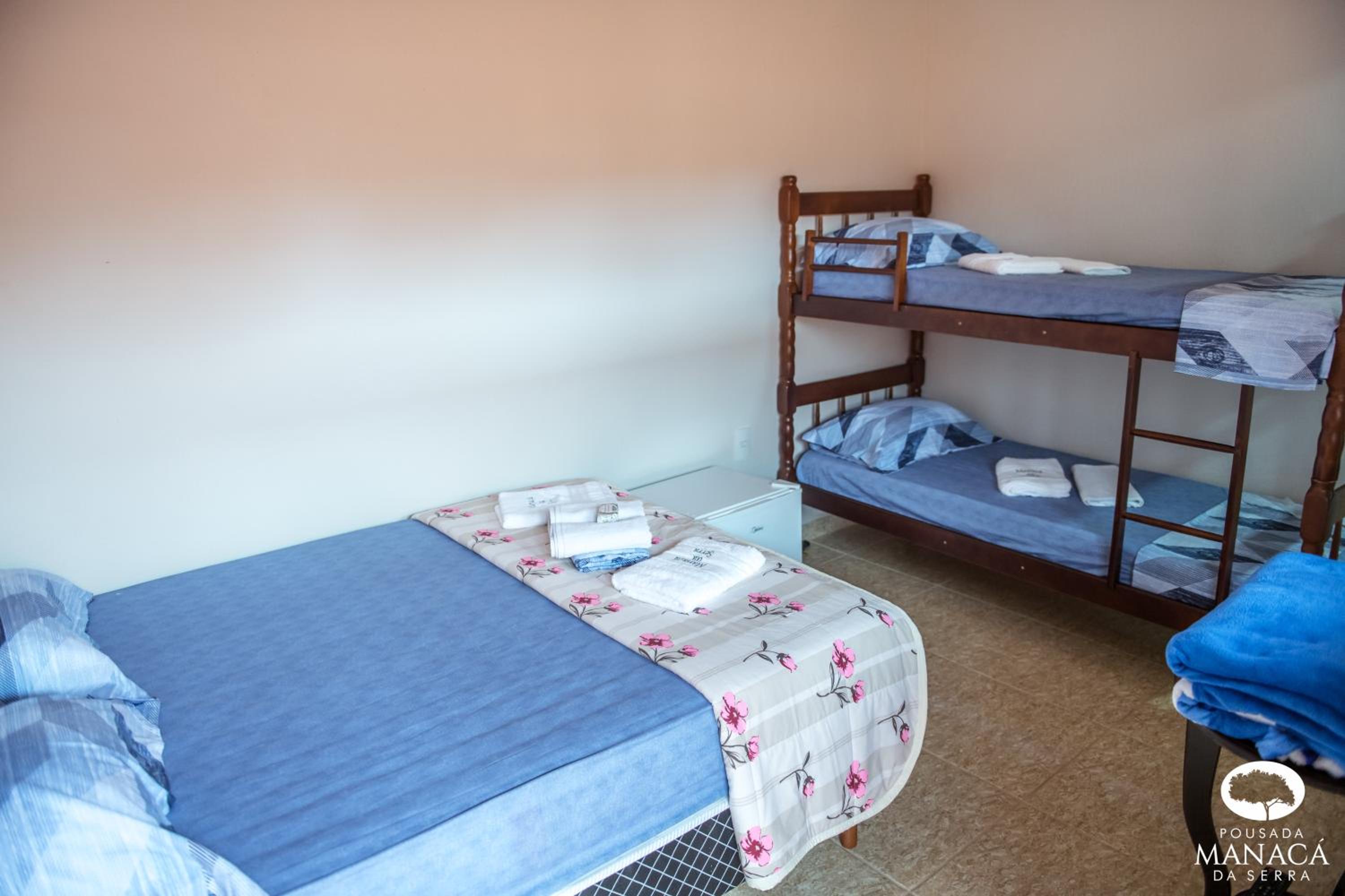Standard Quadruple Room - Photo 7