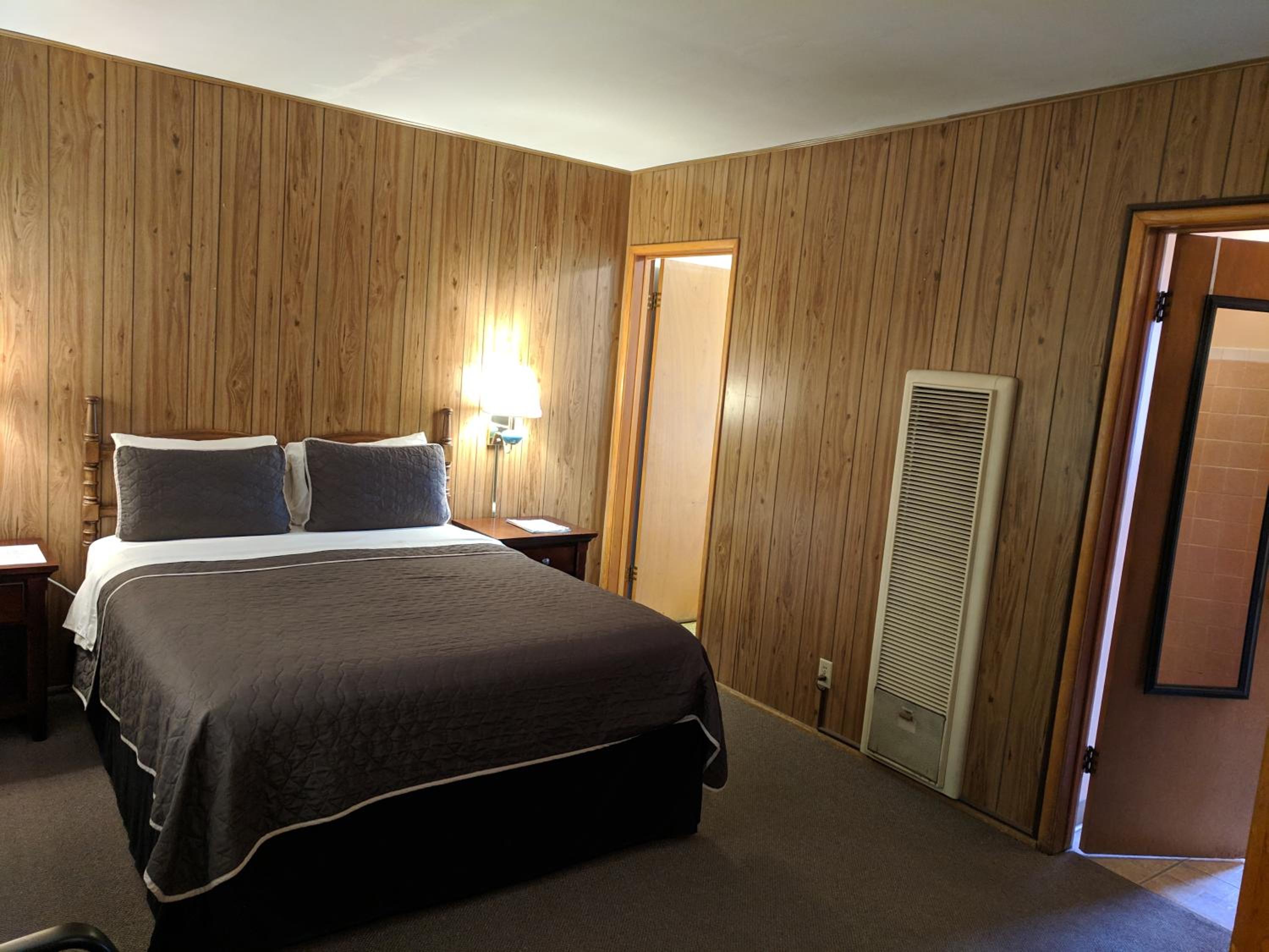 Deluxe Queen Room photo 2