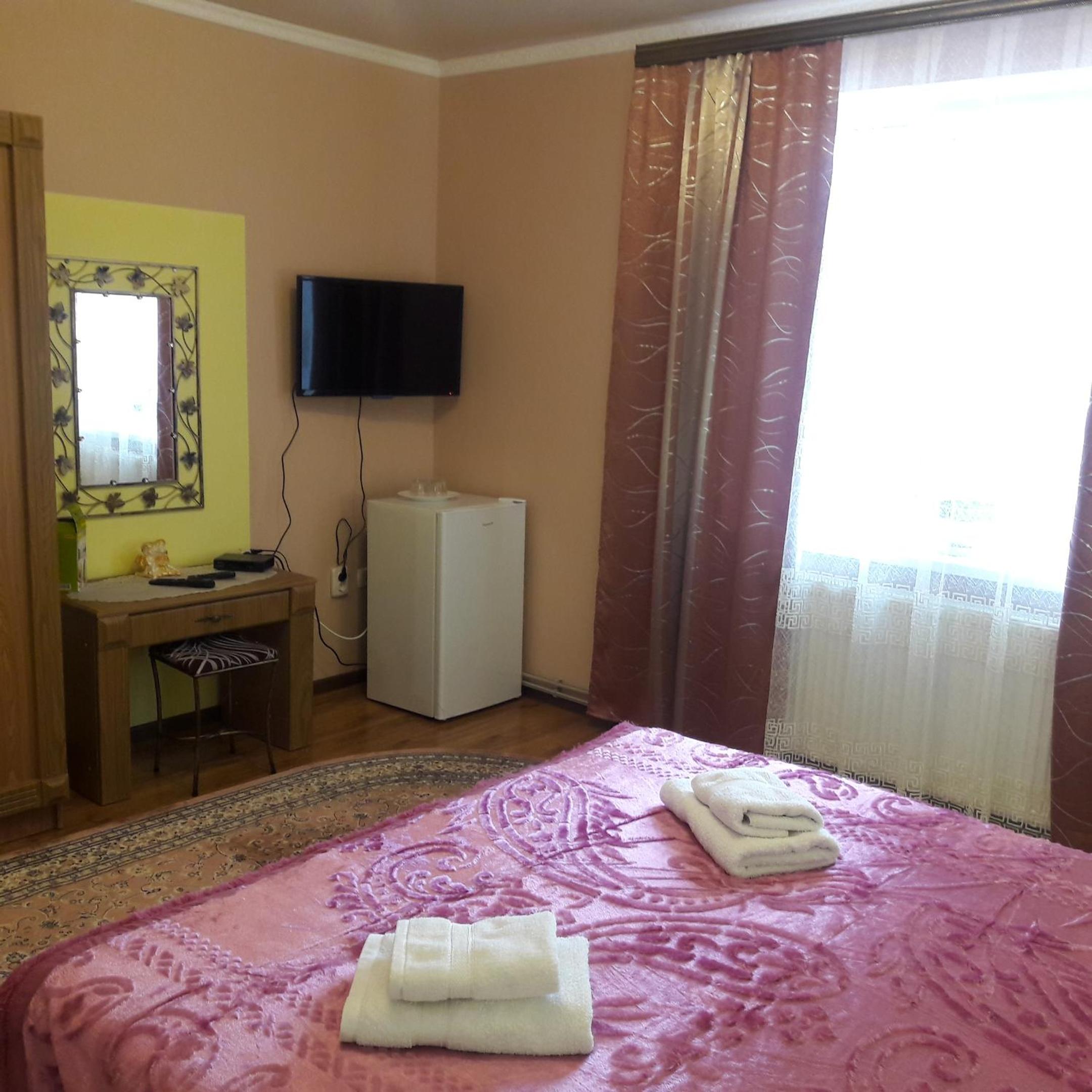 Large Double Room