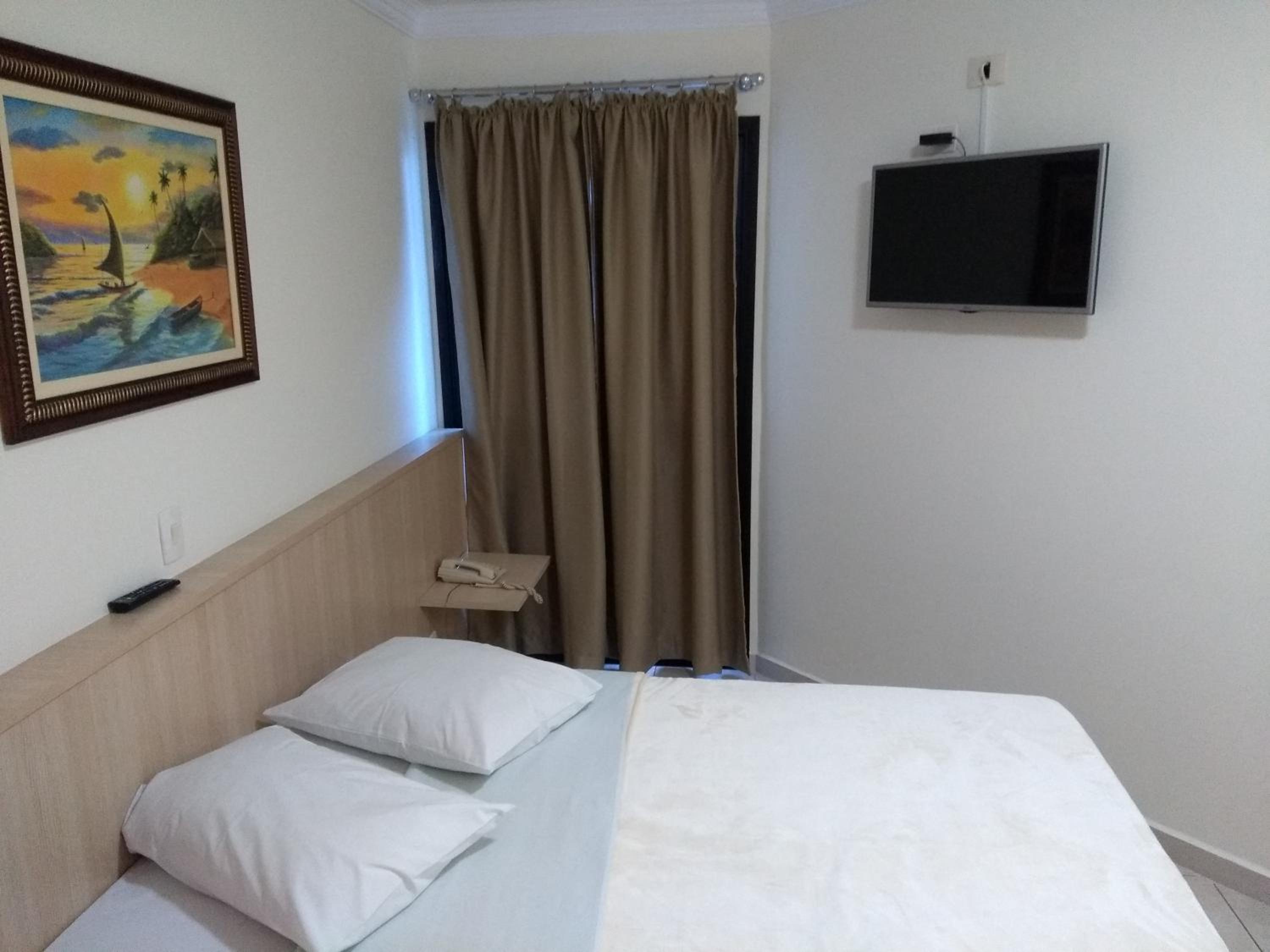 Deluxe Queen Room photo 2