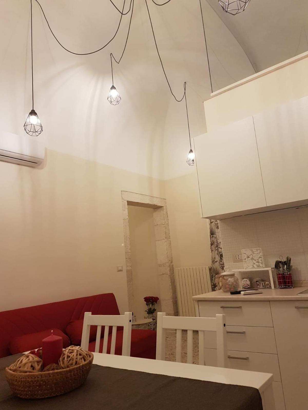 One-Bedroom Apartment - Photo 11