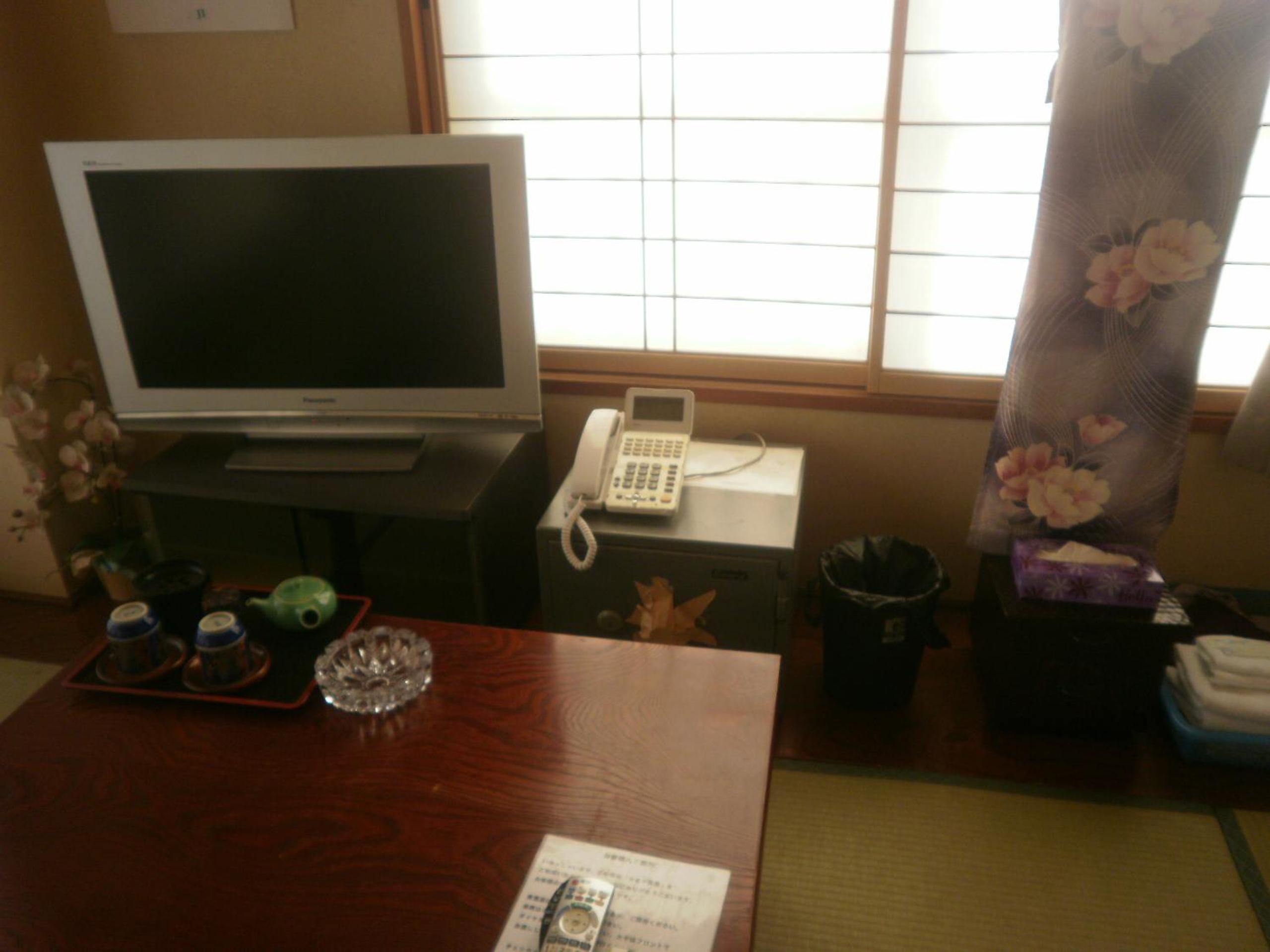 Japanese-Style Single Room with Shared Bathroom - Annex