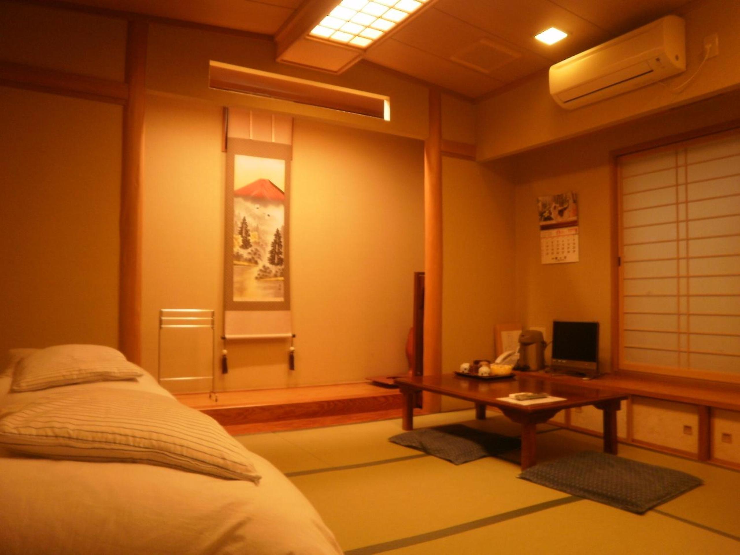 Japanese-Style Room with Shared Bathroom - Non-Smoking