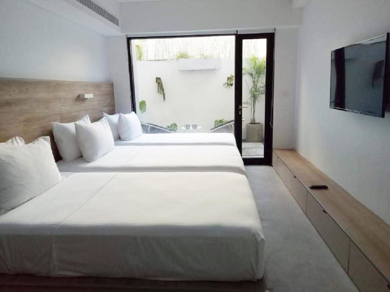 Deluxe Triple Room - Photo 1