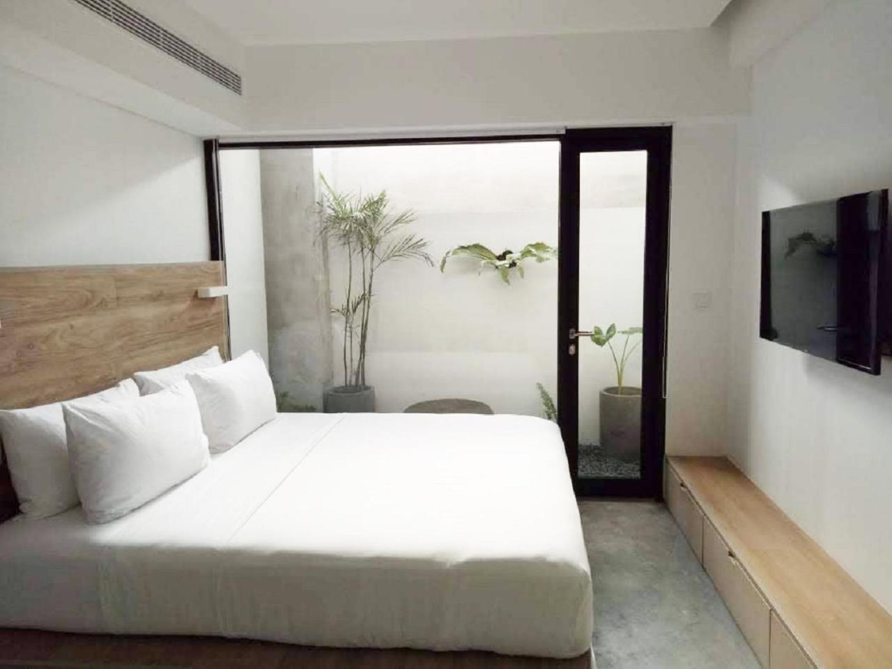 The Standard Room Double - Photo 1
