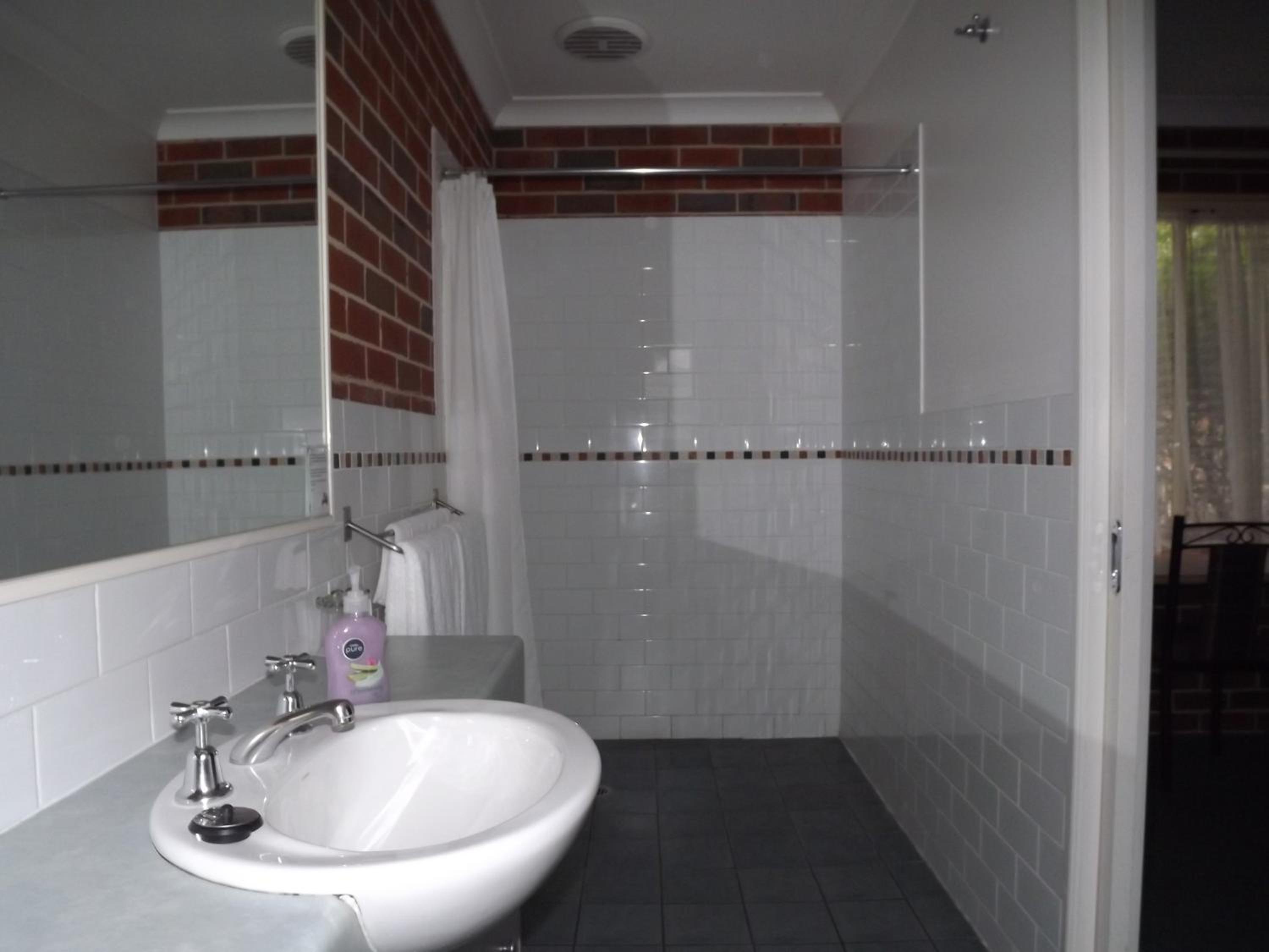 Standard Queen Suite photo 3