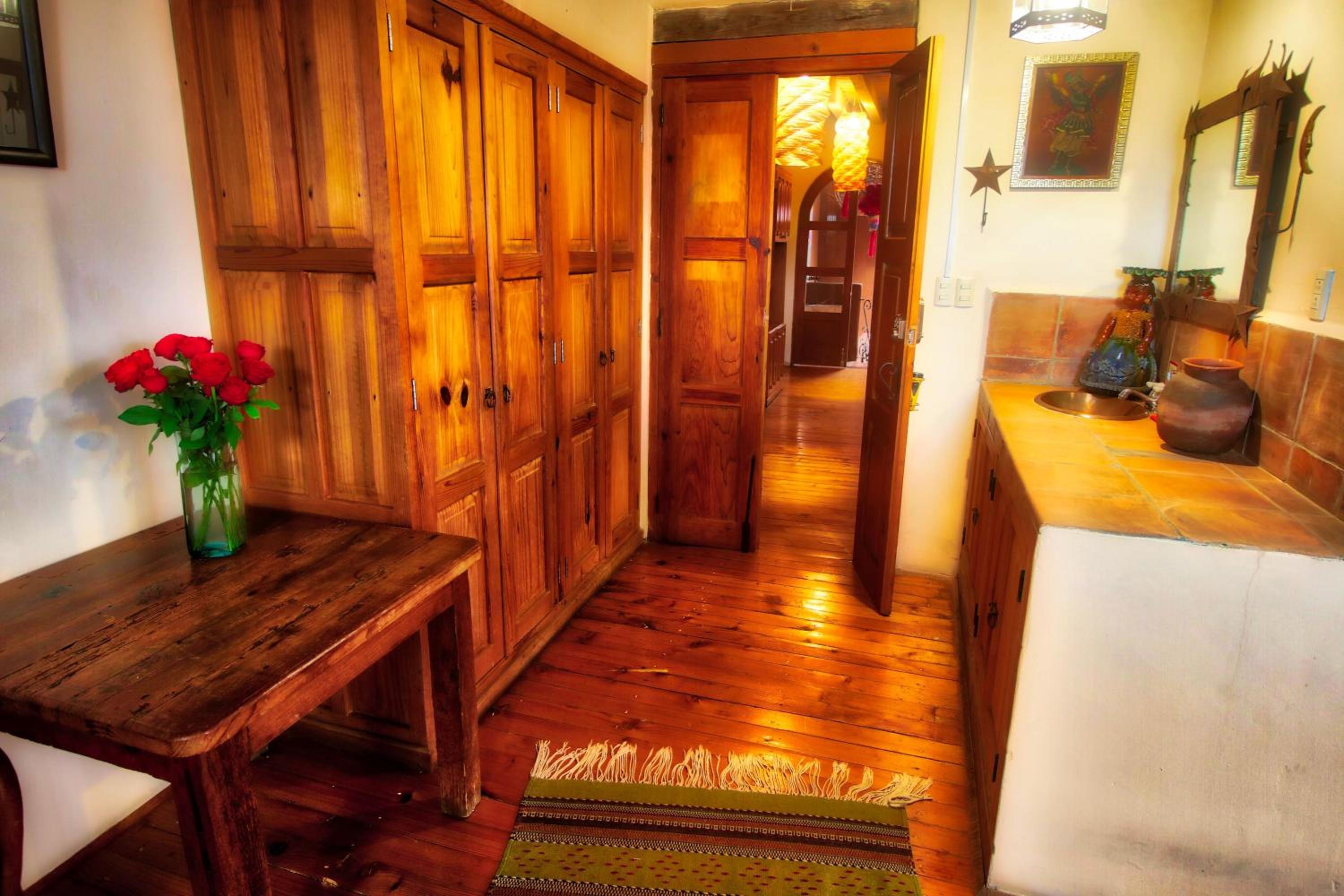 King Room with Two King Beds - Photo 1