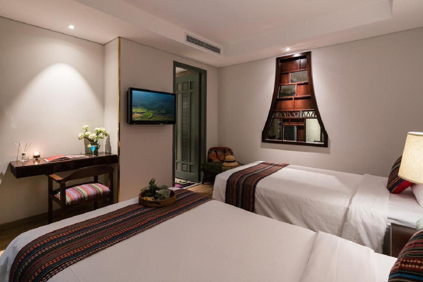 Superior Twin Room (No Window) + Afternoon Tea On Rooftop