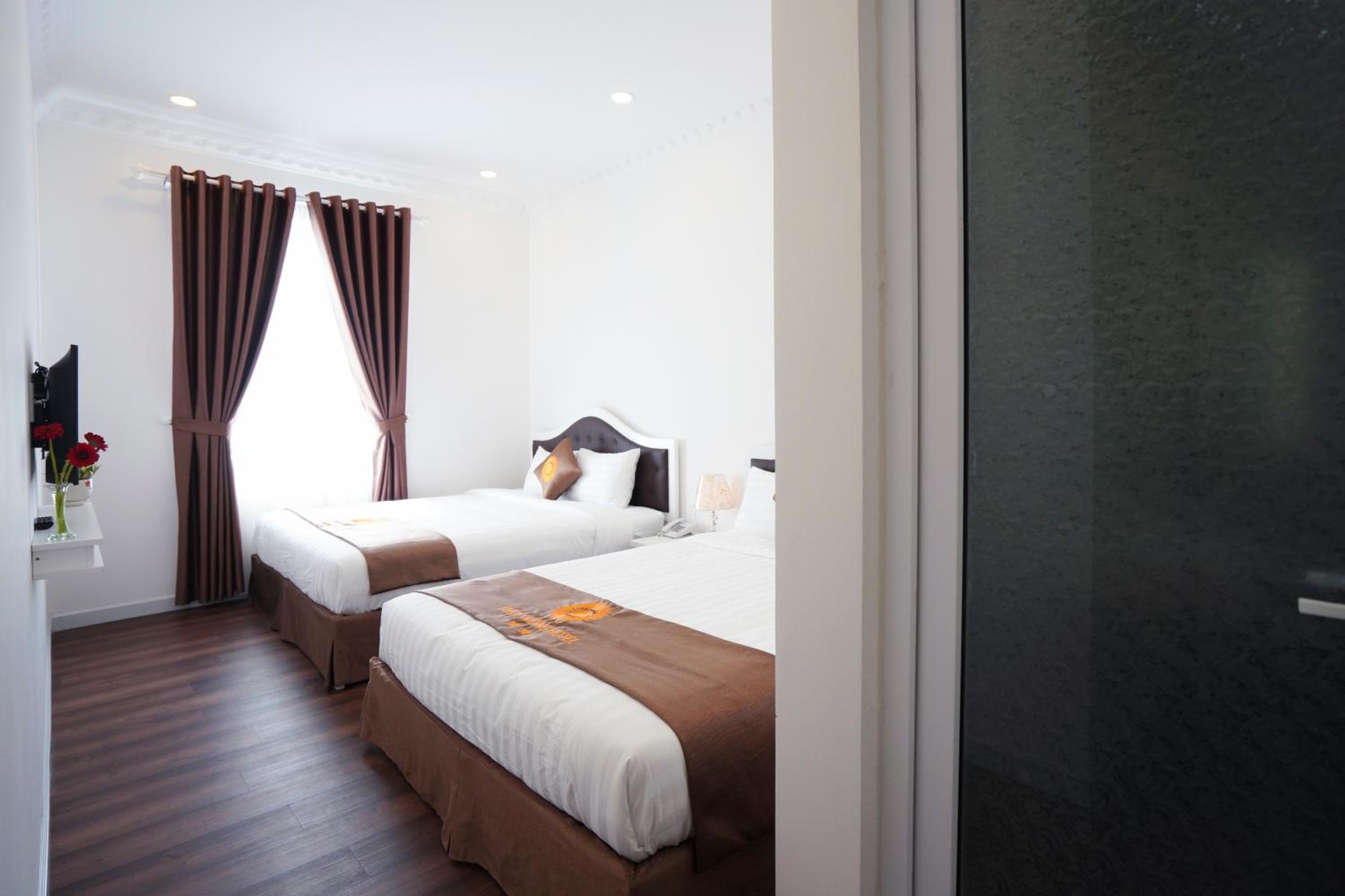Deluxe Quadruple Room - Photo 23