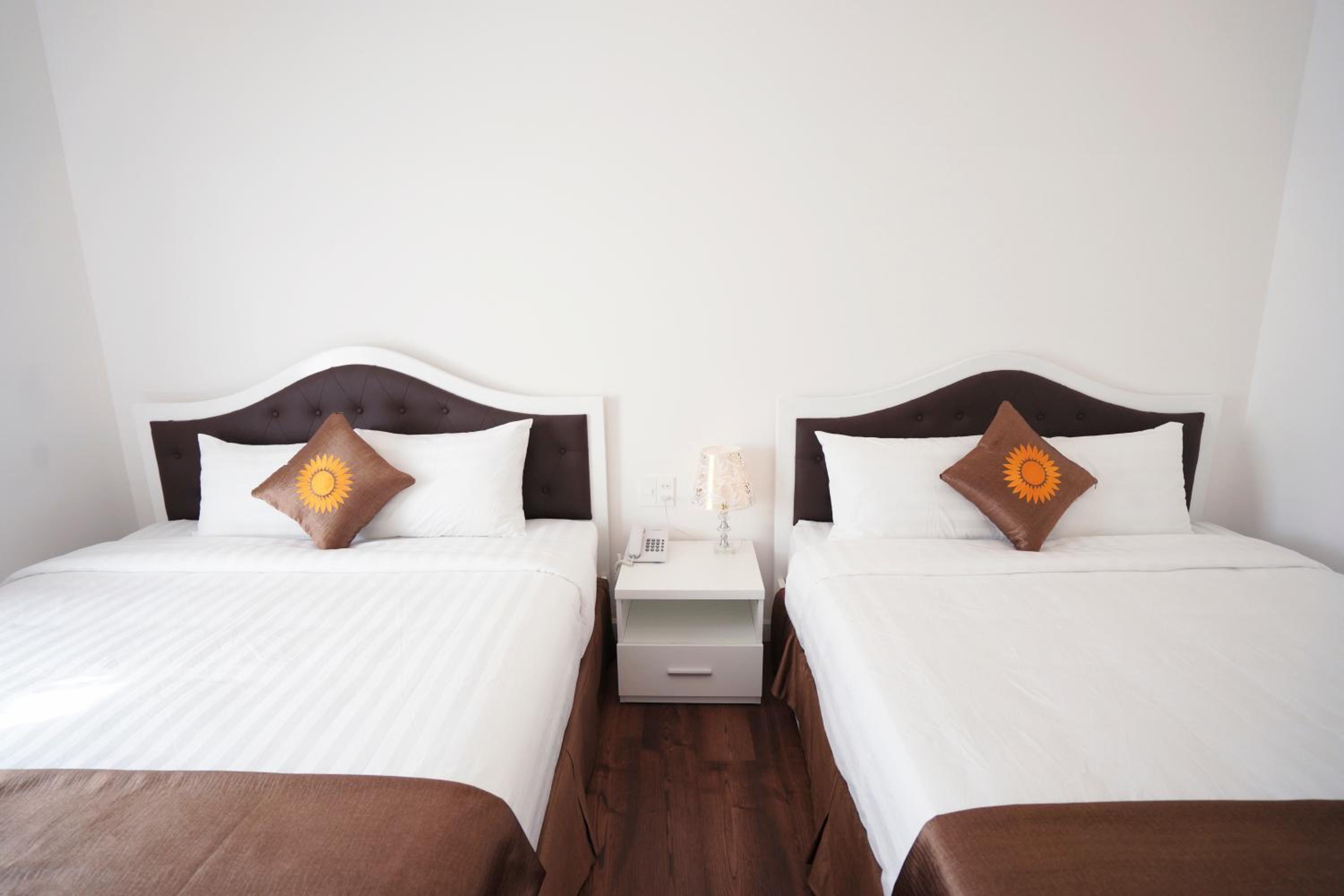 Deluxe Quadruple Room - Photo 20