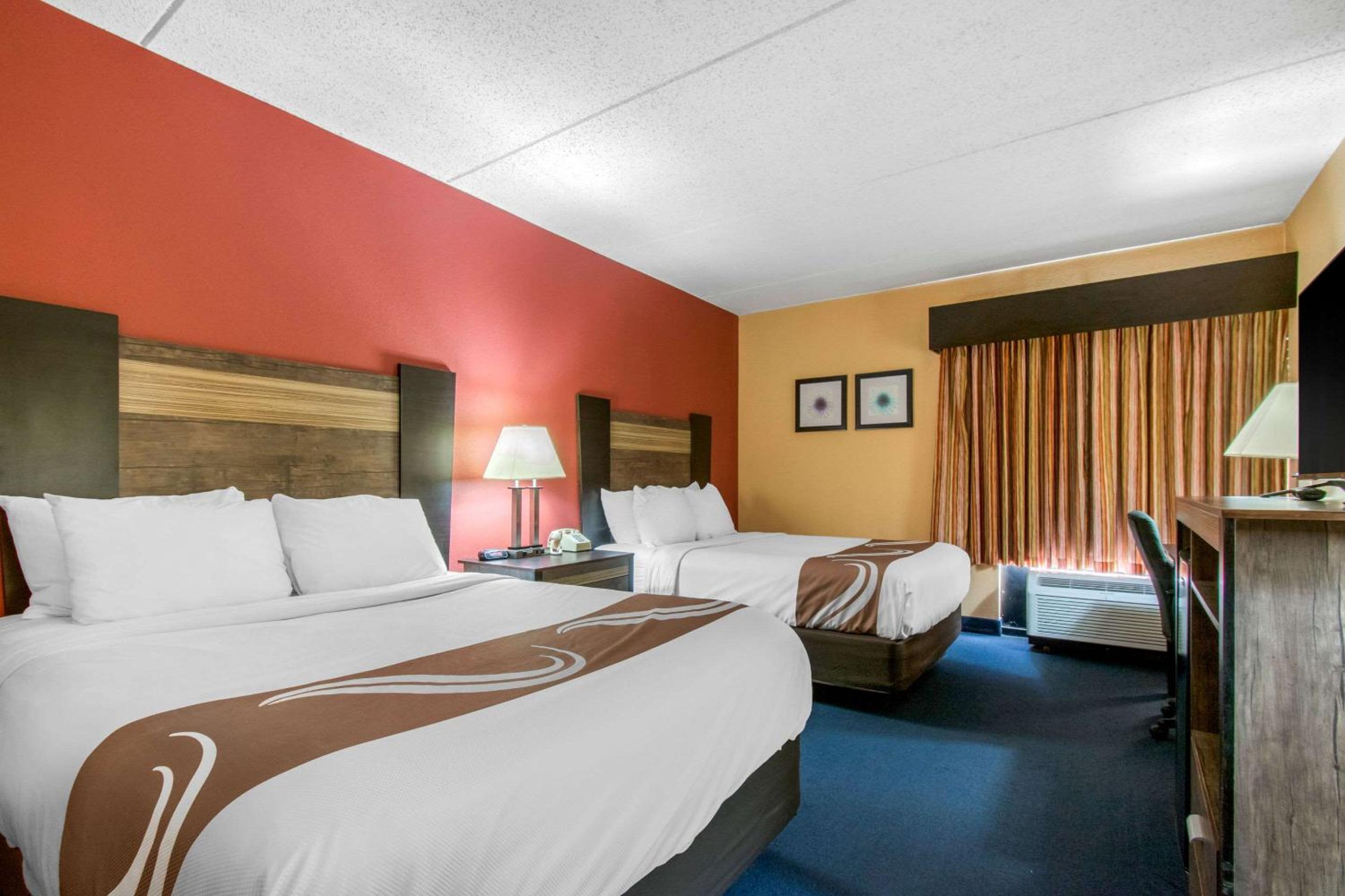 Queen Room with Two Queen Beds - Non-Smoking photo 1